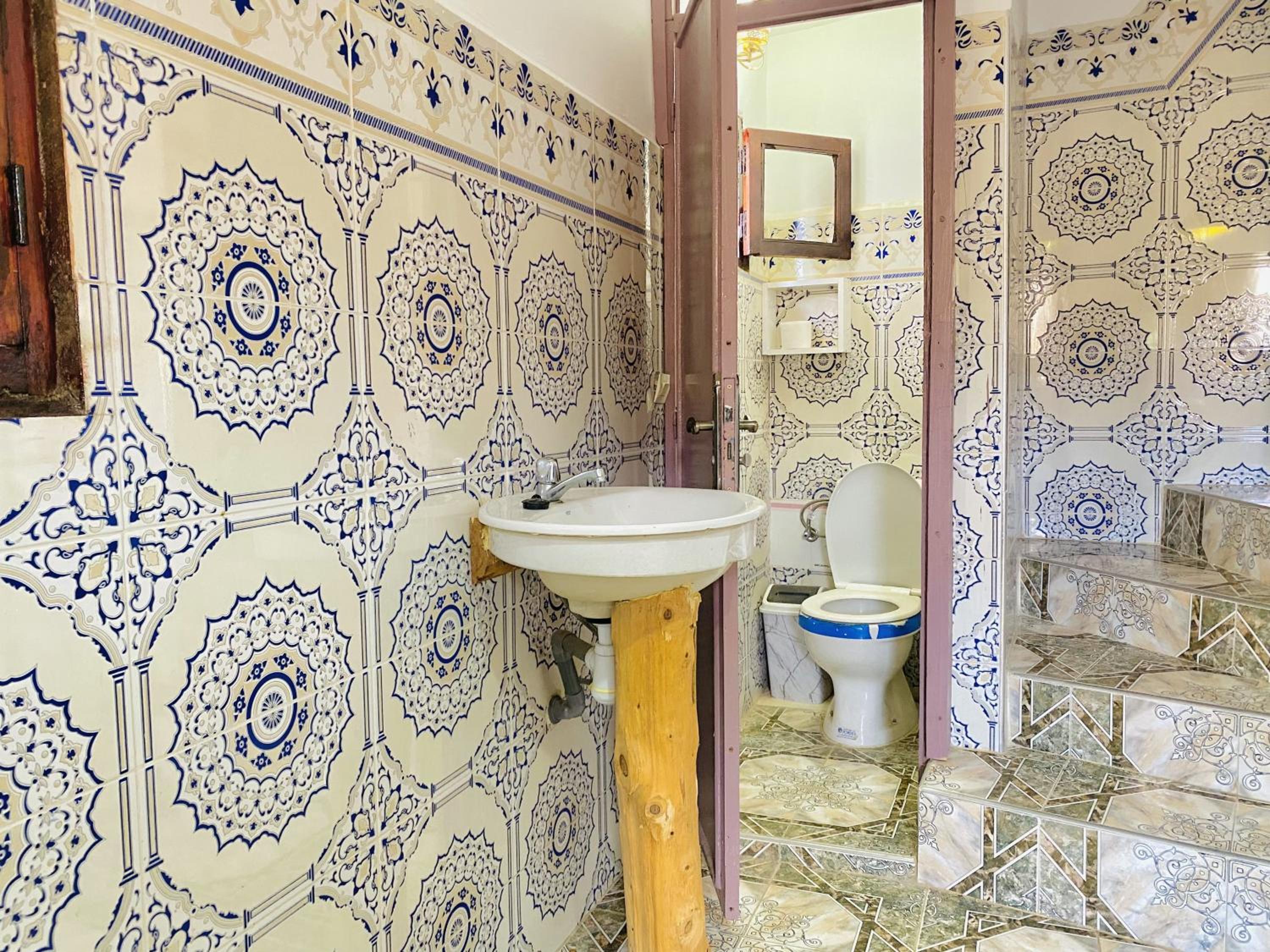 Double or Twin Room with Shower photo 3