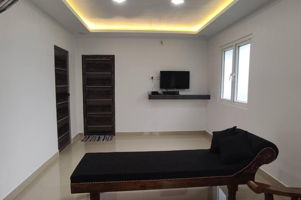 Deluxe Double Room (2 Adults + 1 Child) photo 3