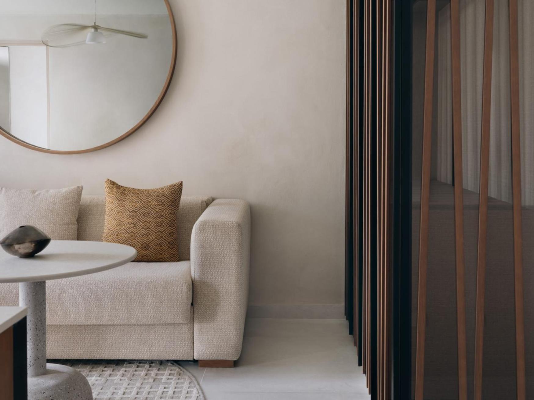 One-Bedroom Suite with Sea View - Photo 8