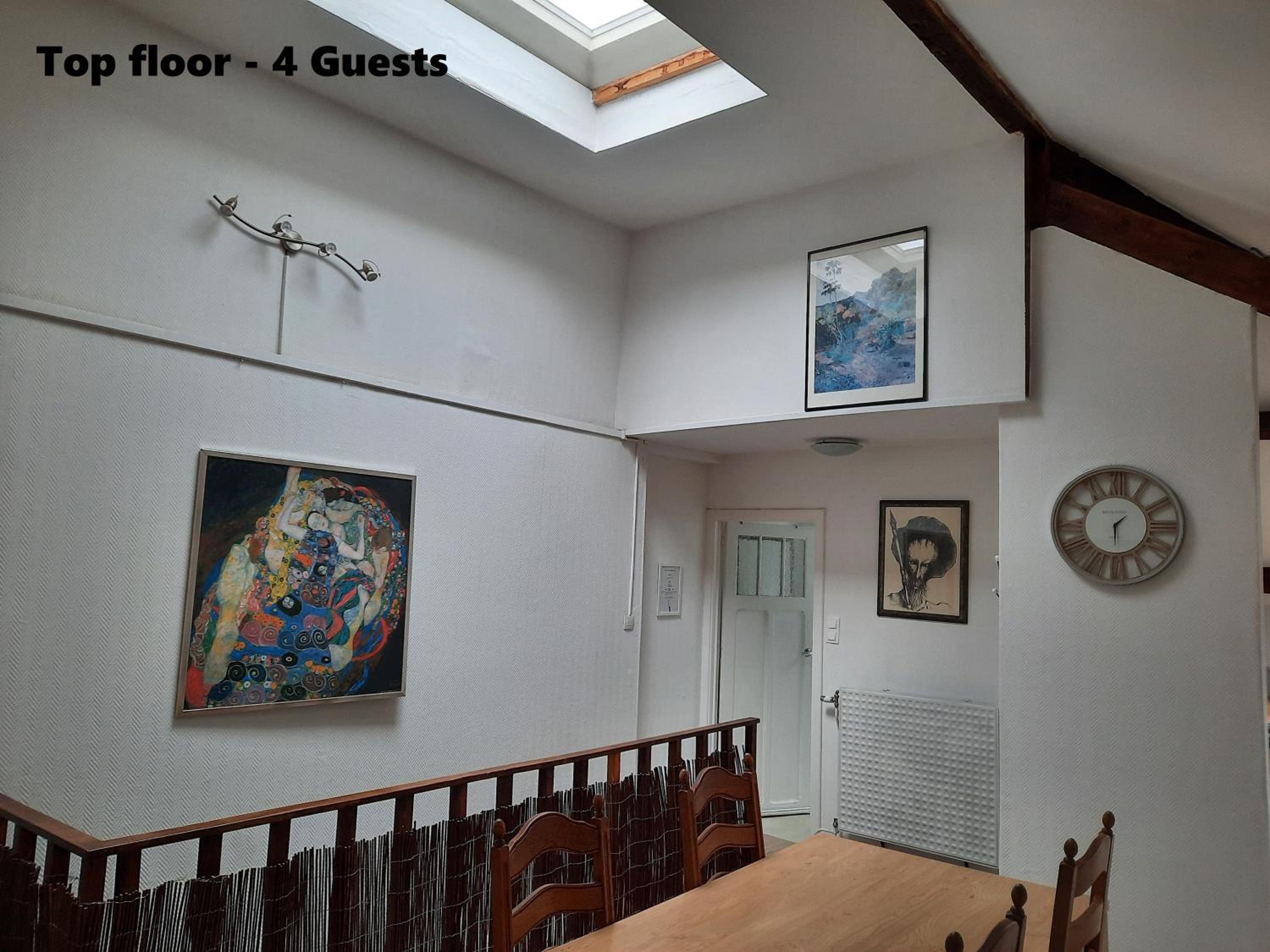 Two-Bedroom Apartment - Photo 2