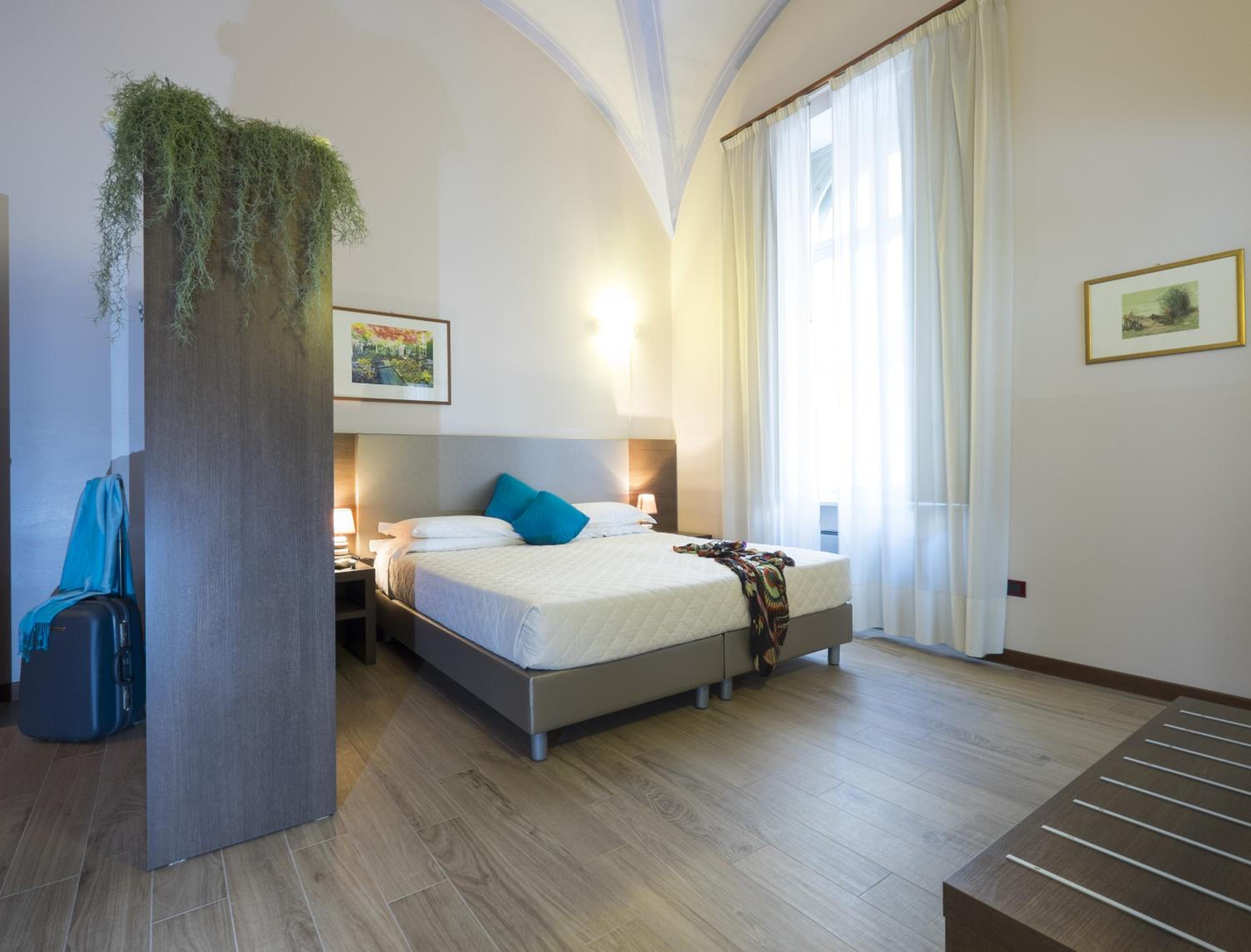 One-Bedroom Apartment with Terrace (2 Adults) photo 1