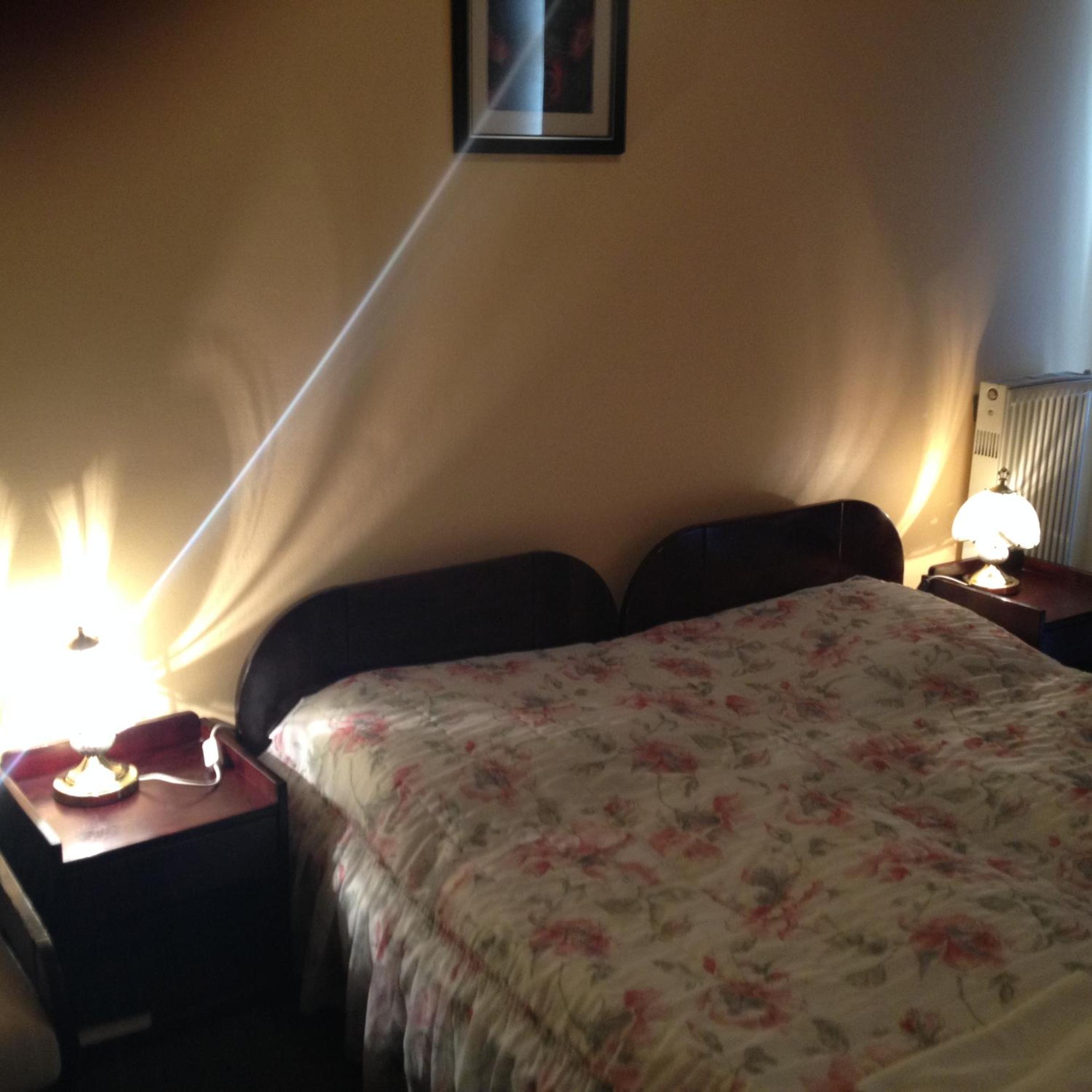 Premium Twin Room - Photo 3