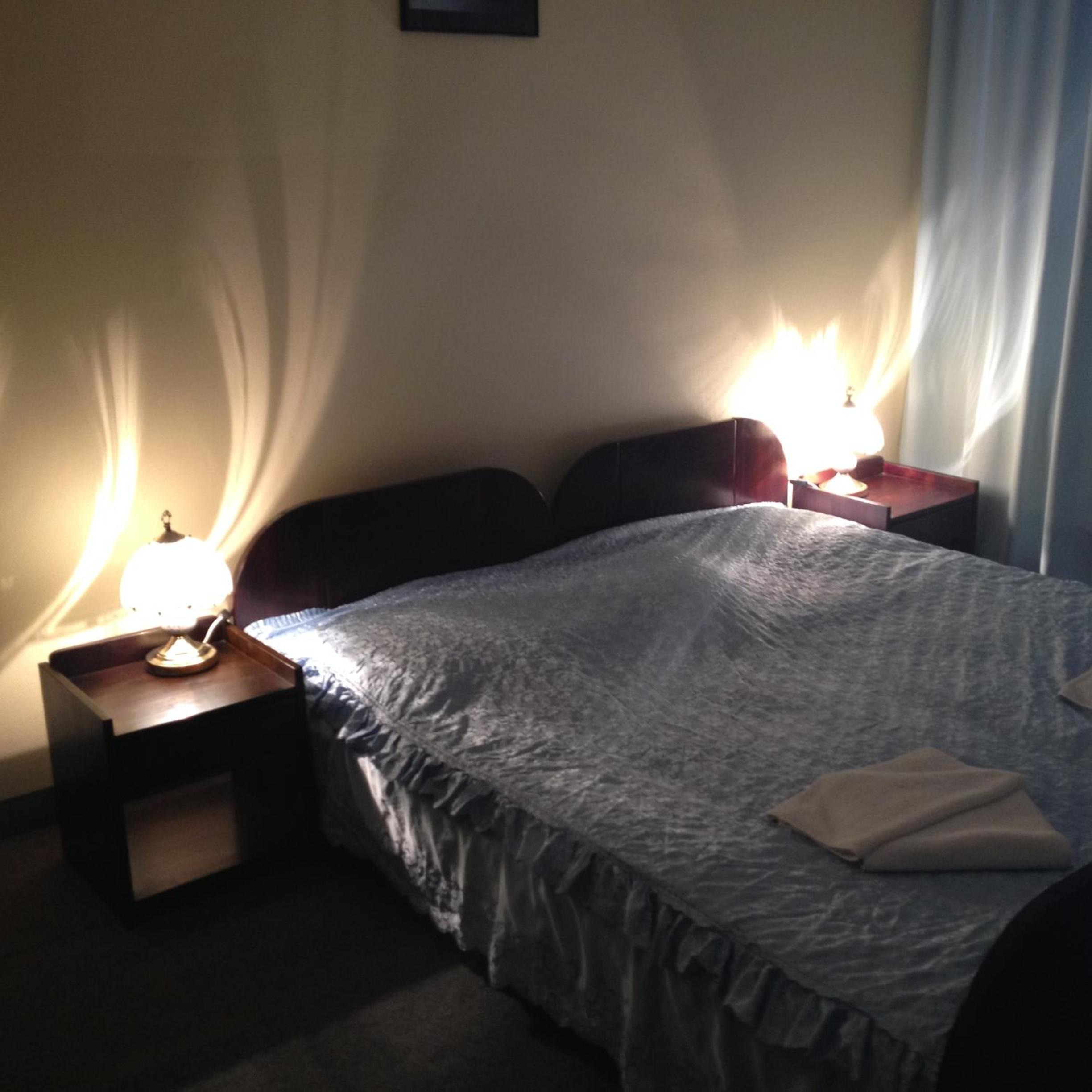 Premium Twin Room - Photo 4