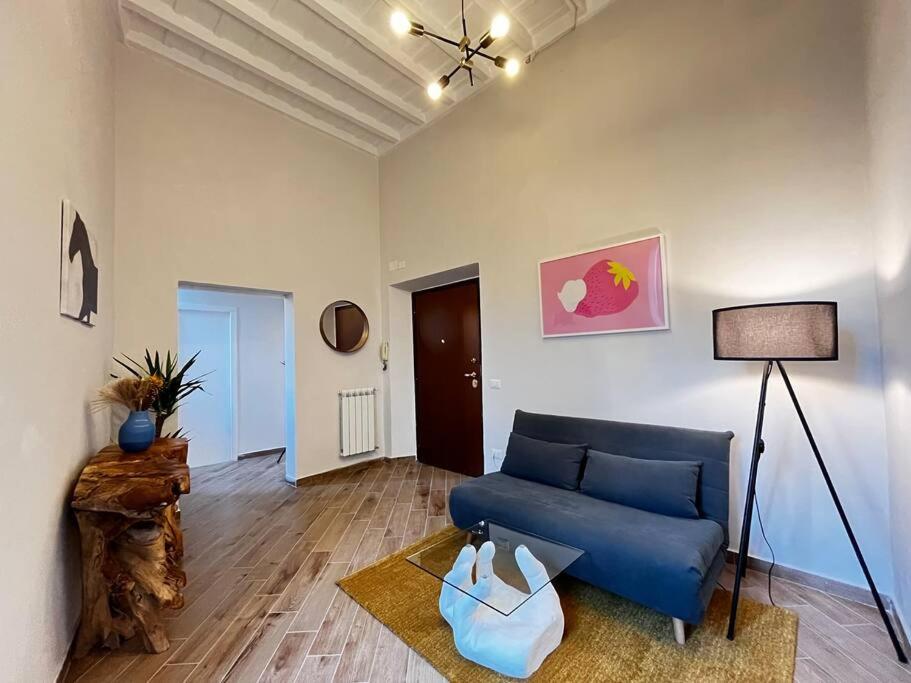 One-Bedroom Apartment photo 3