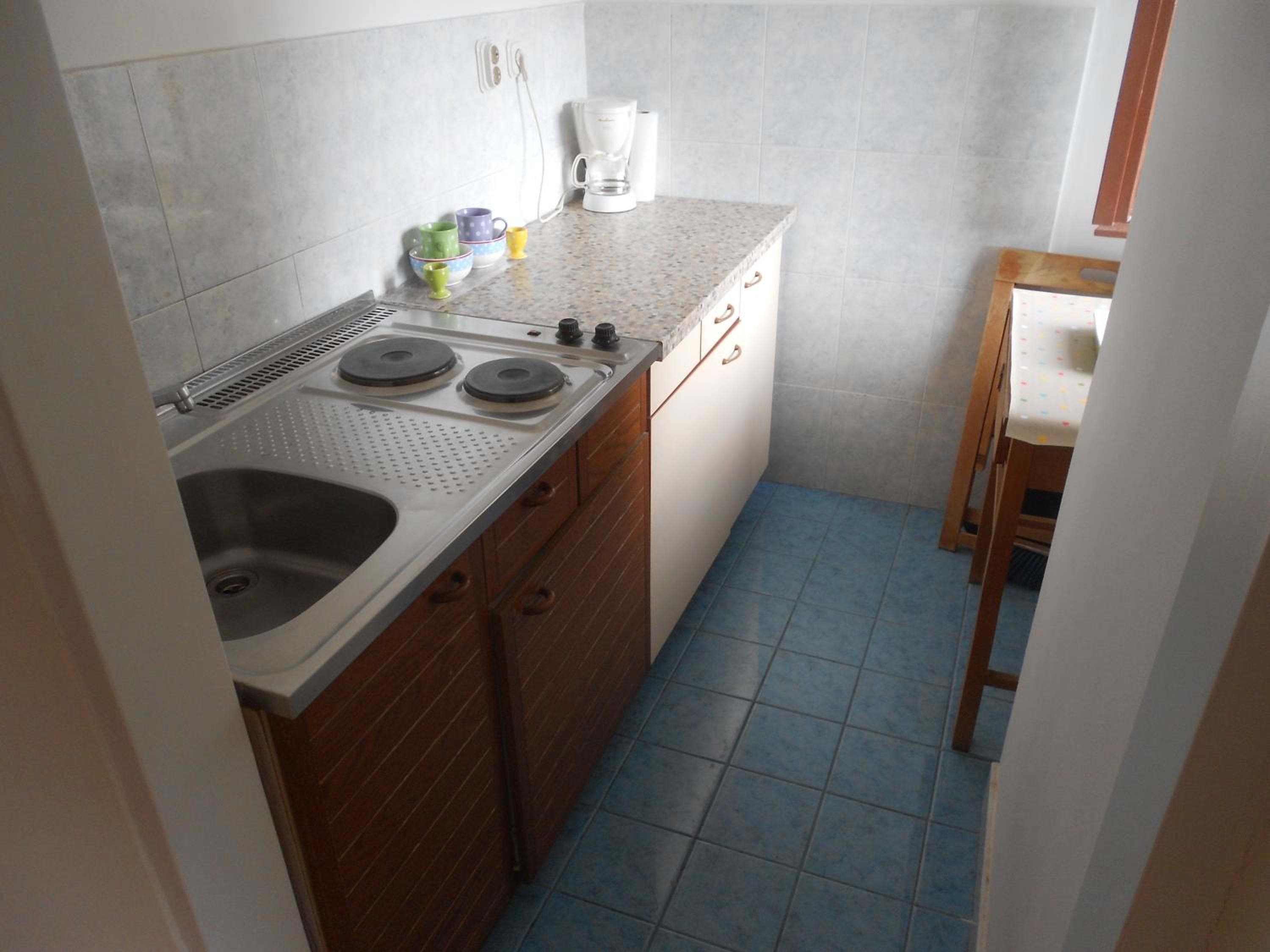 Studio with Balcony - Photo 9