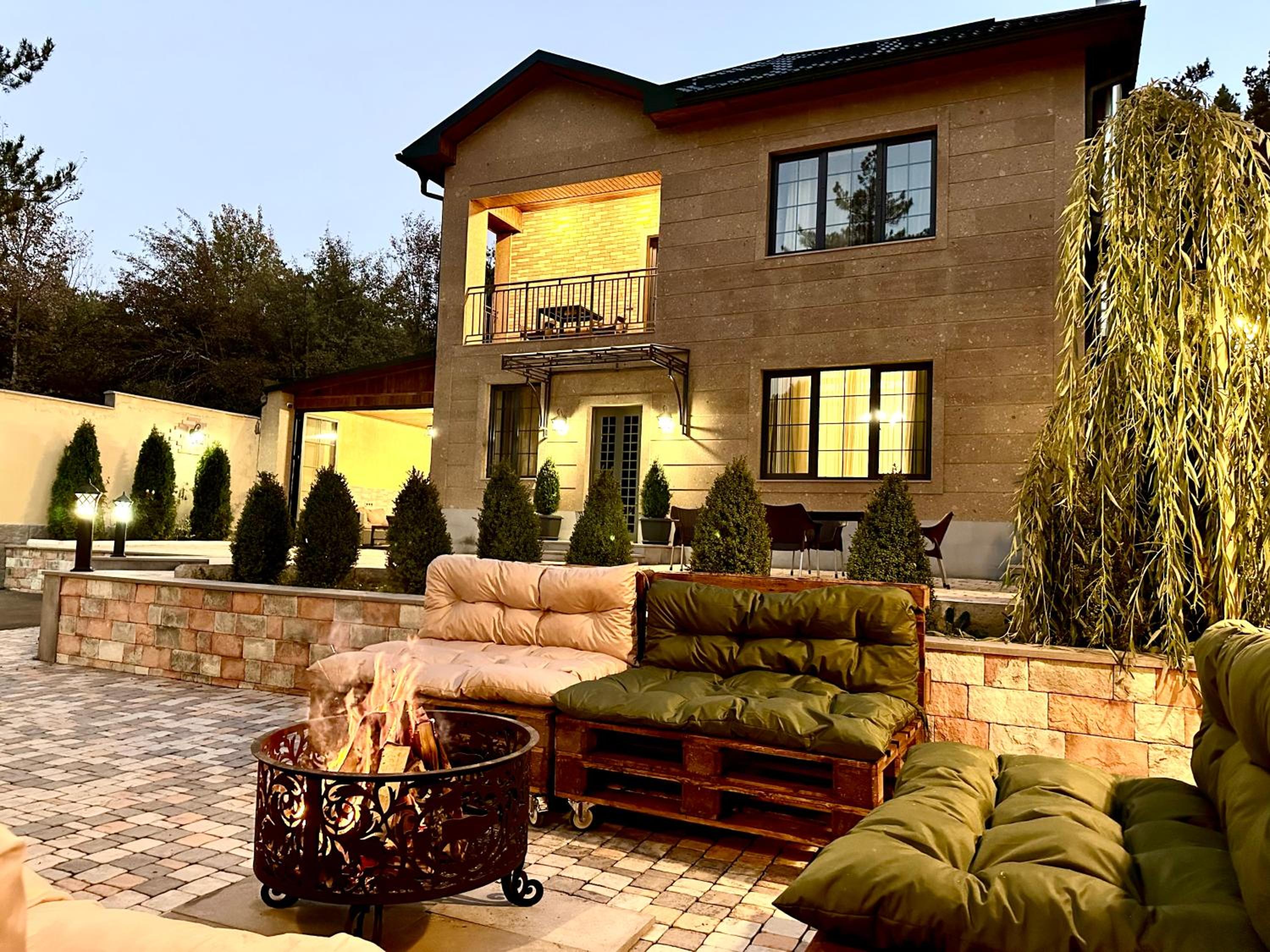 Villa photo 1