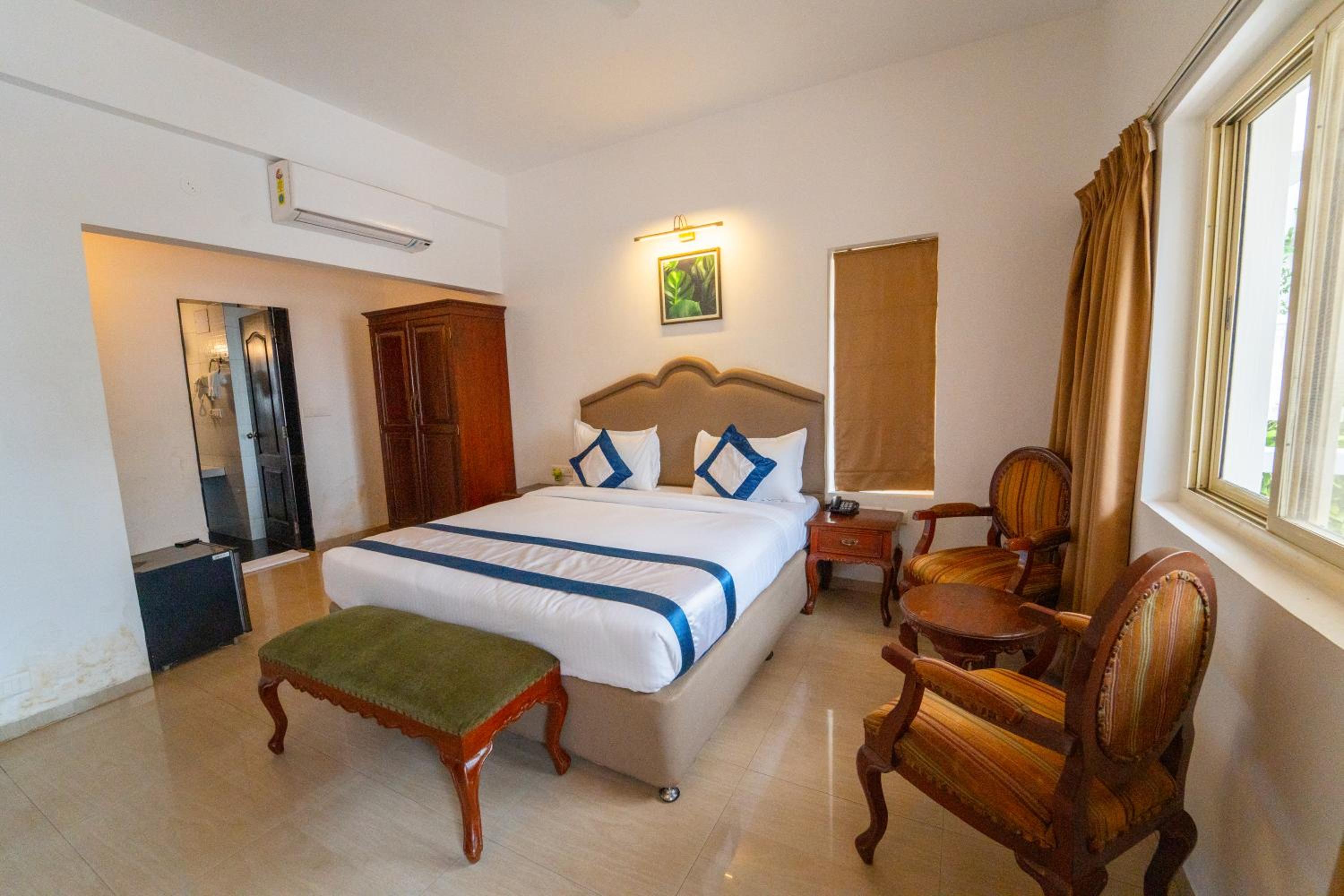 Premium Room with balcony - Photo 4