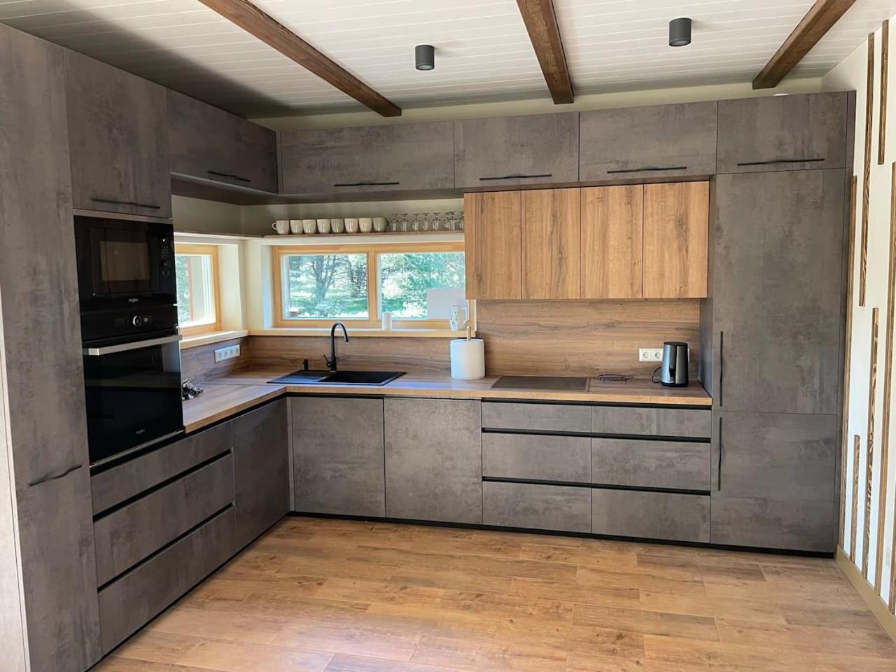 Three-Bedroom Villa photo 2