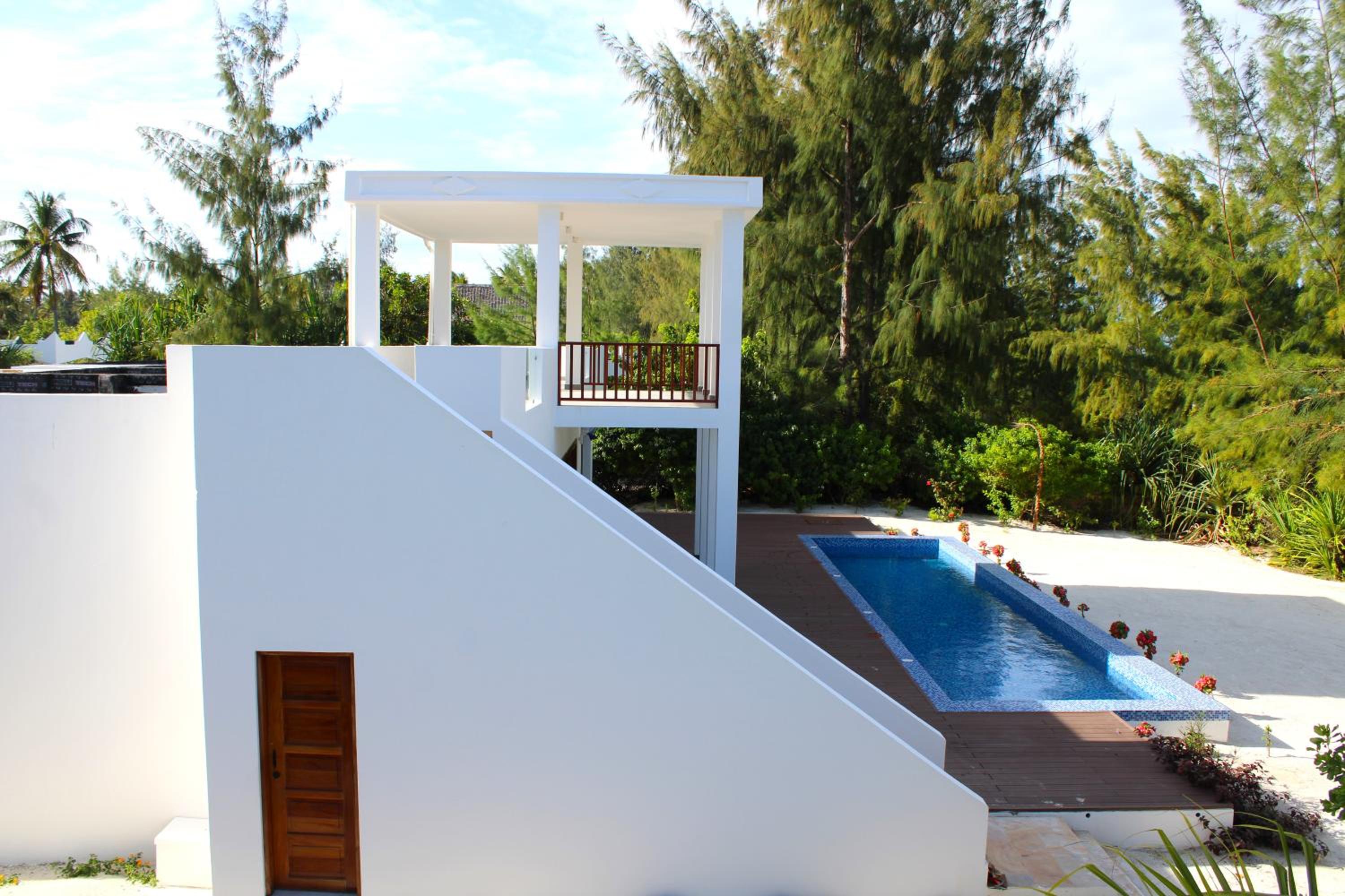 Villa with Private Pool - Photo 37