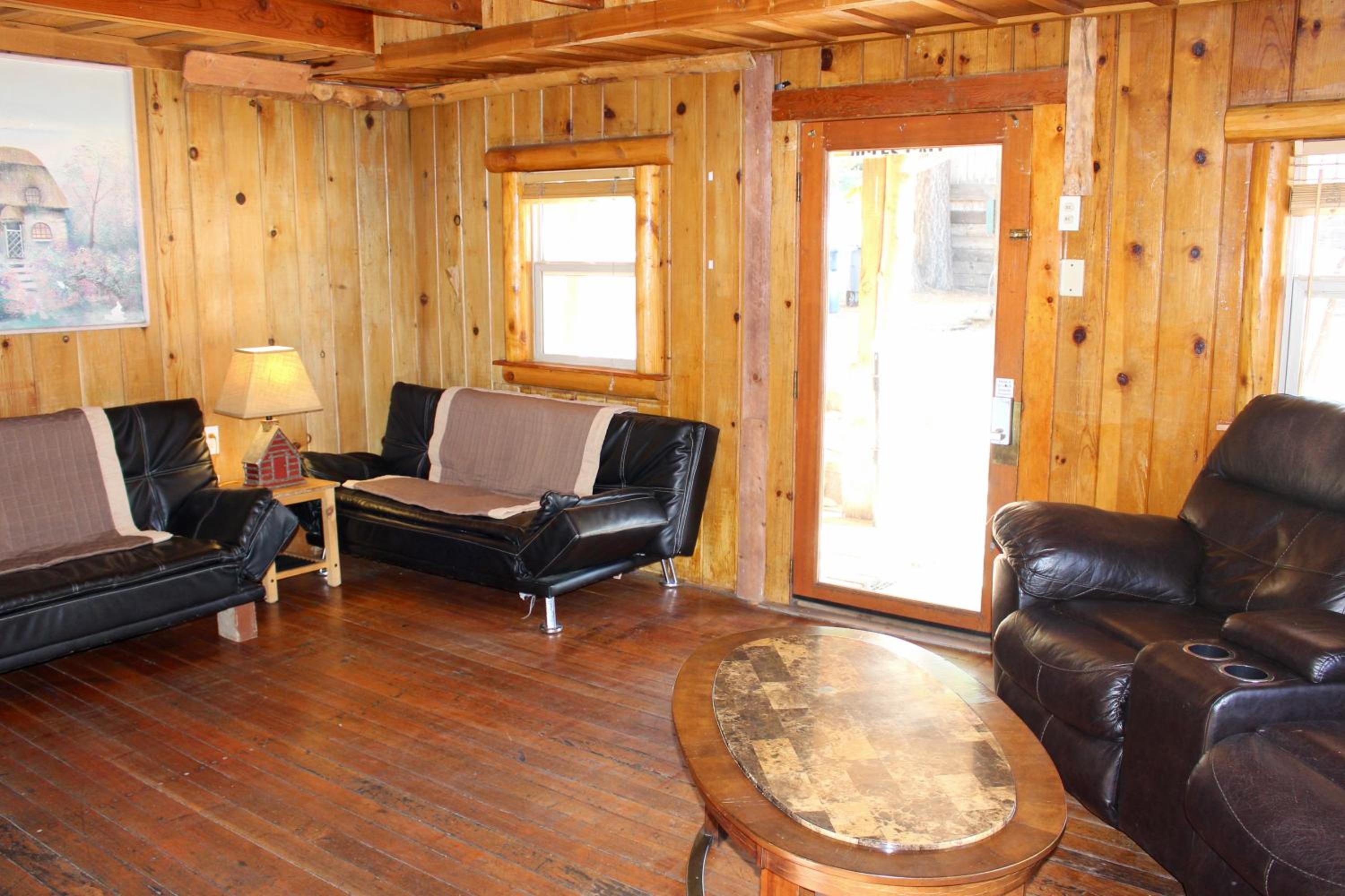Two-Bedroom House photo 3