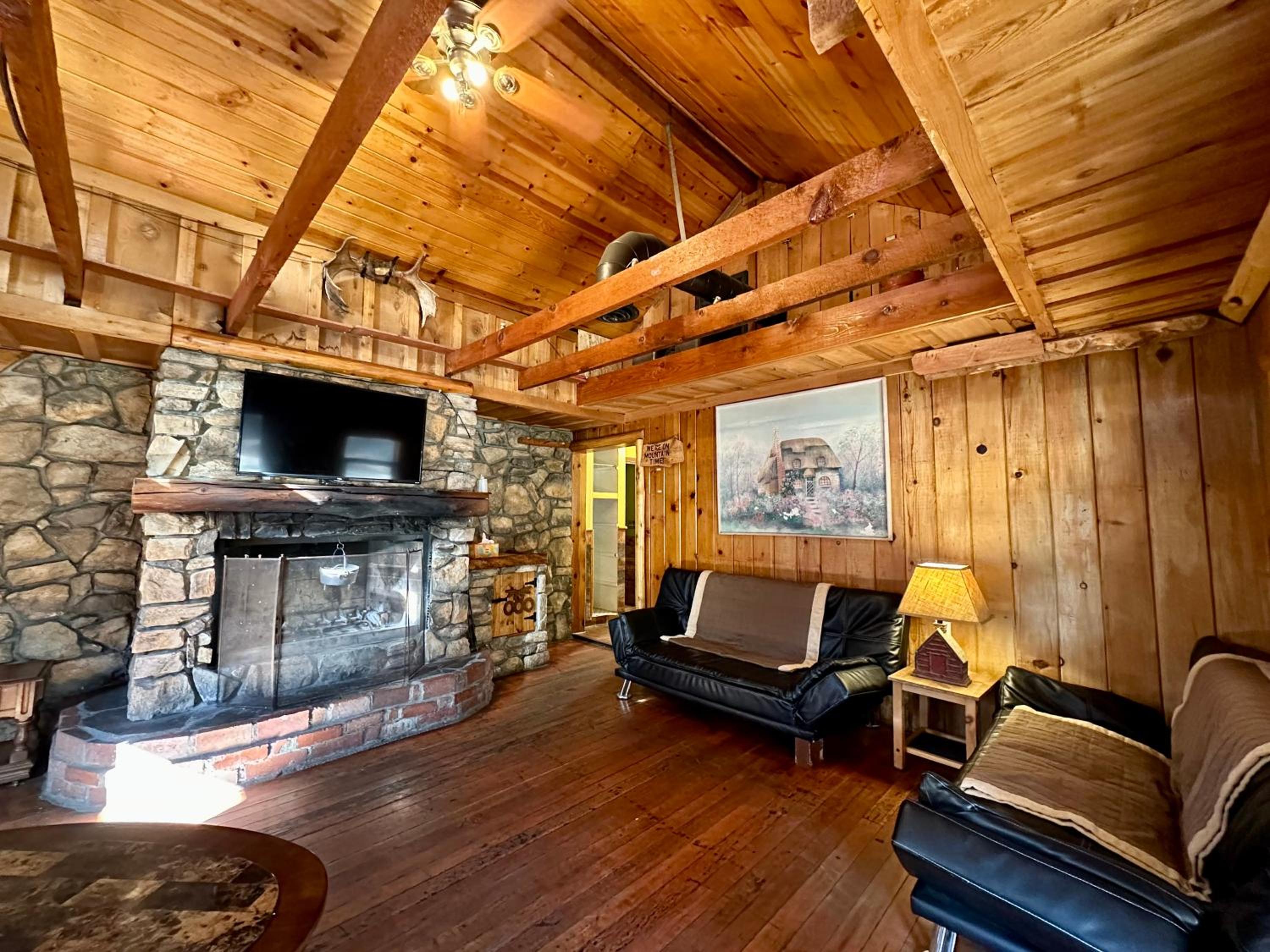 Two-Bedroom House photo 2