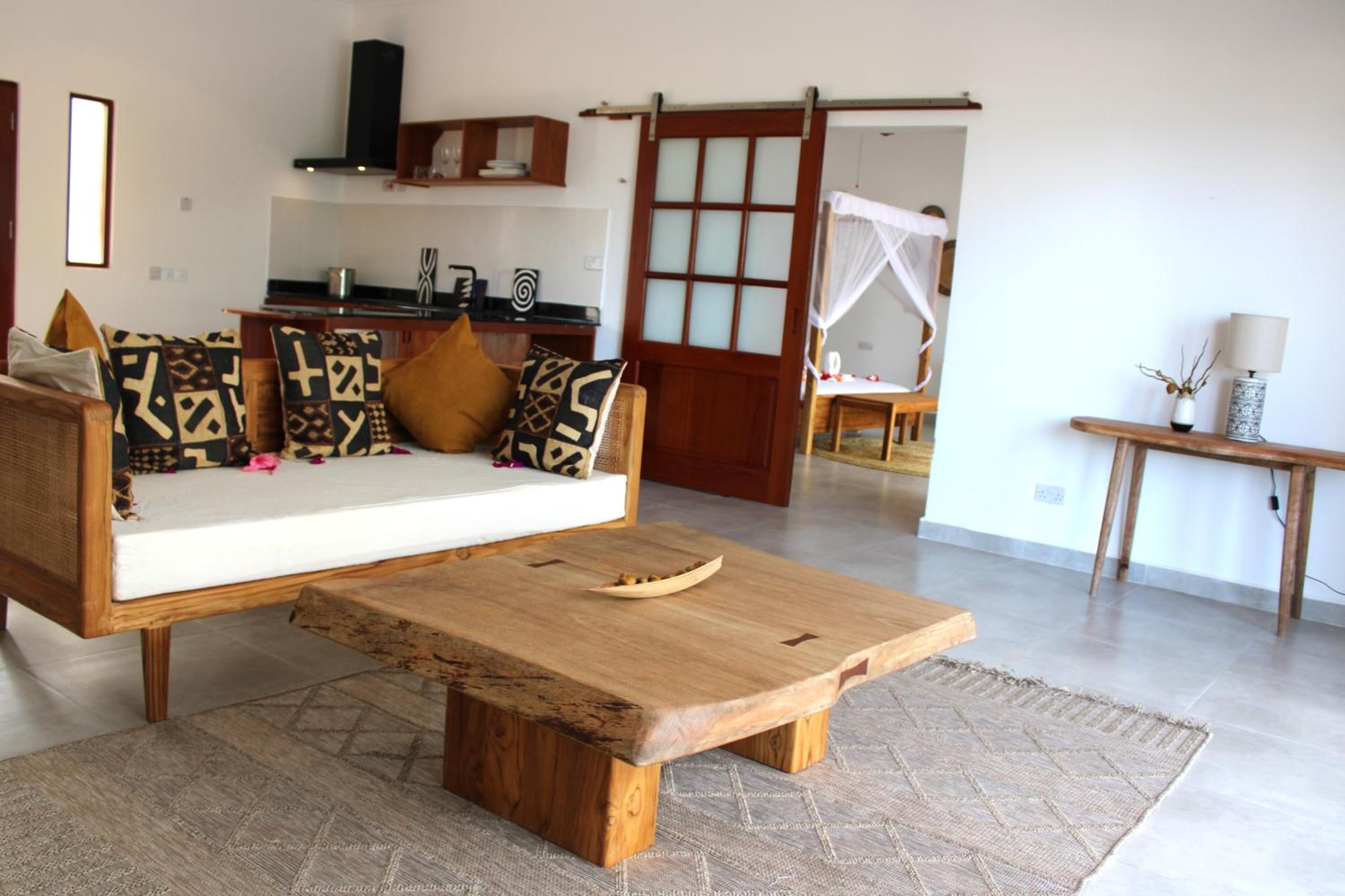 Villa with Private Pool - Photo 41