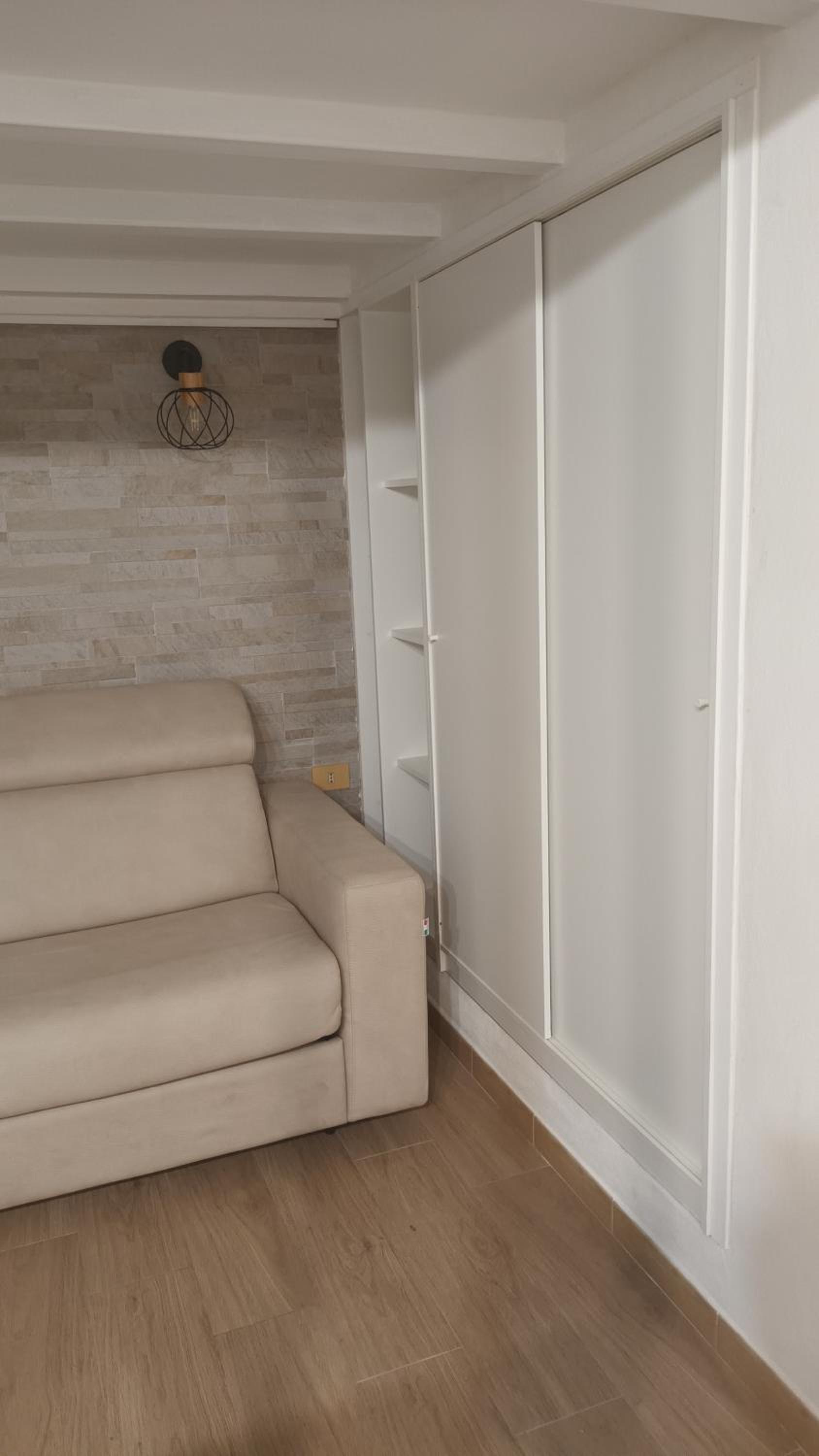 One-Bedroom Apartment photo 2