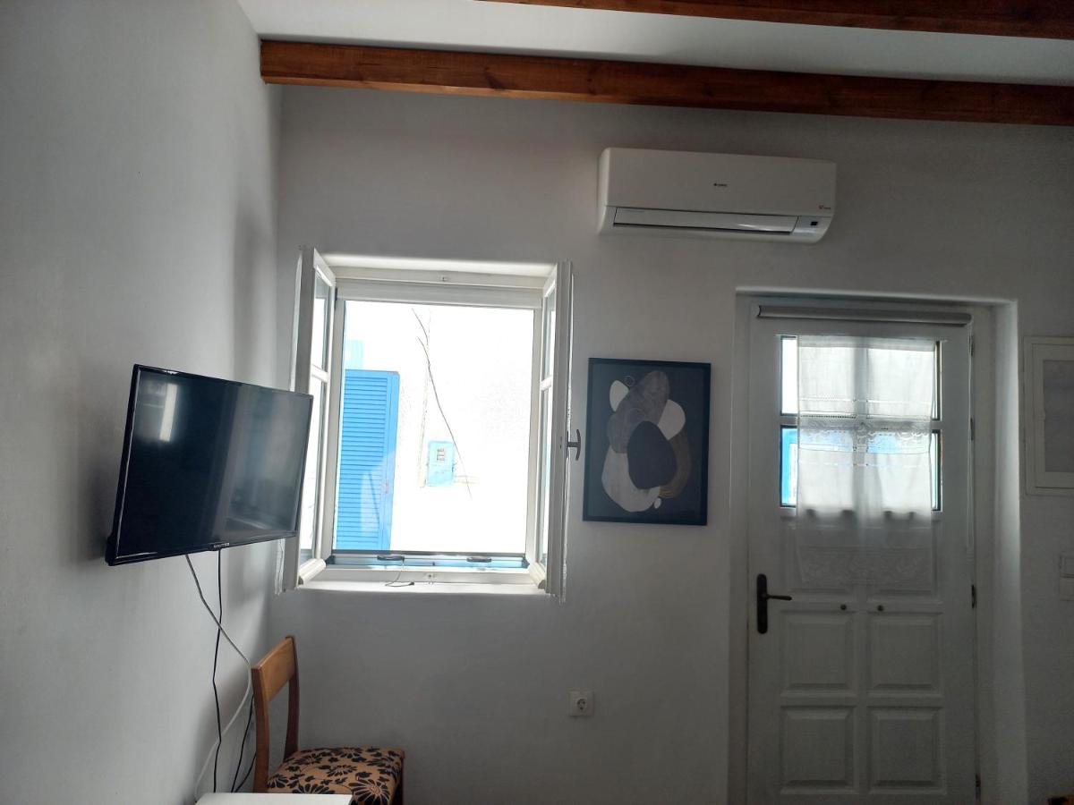 One-Bedroom Apartment - Photo 7