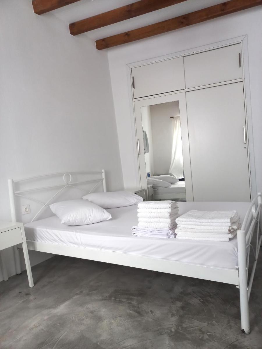 One-Bedroom Apartment - Photo 14
