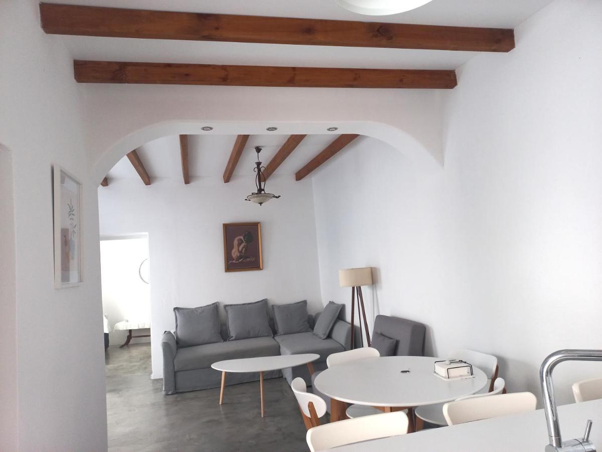 One-Bedroom Apartment - Photo 17