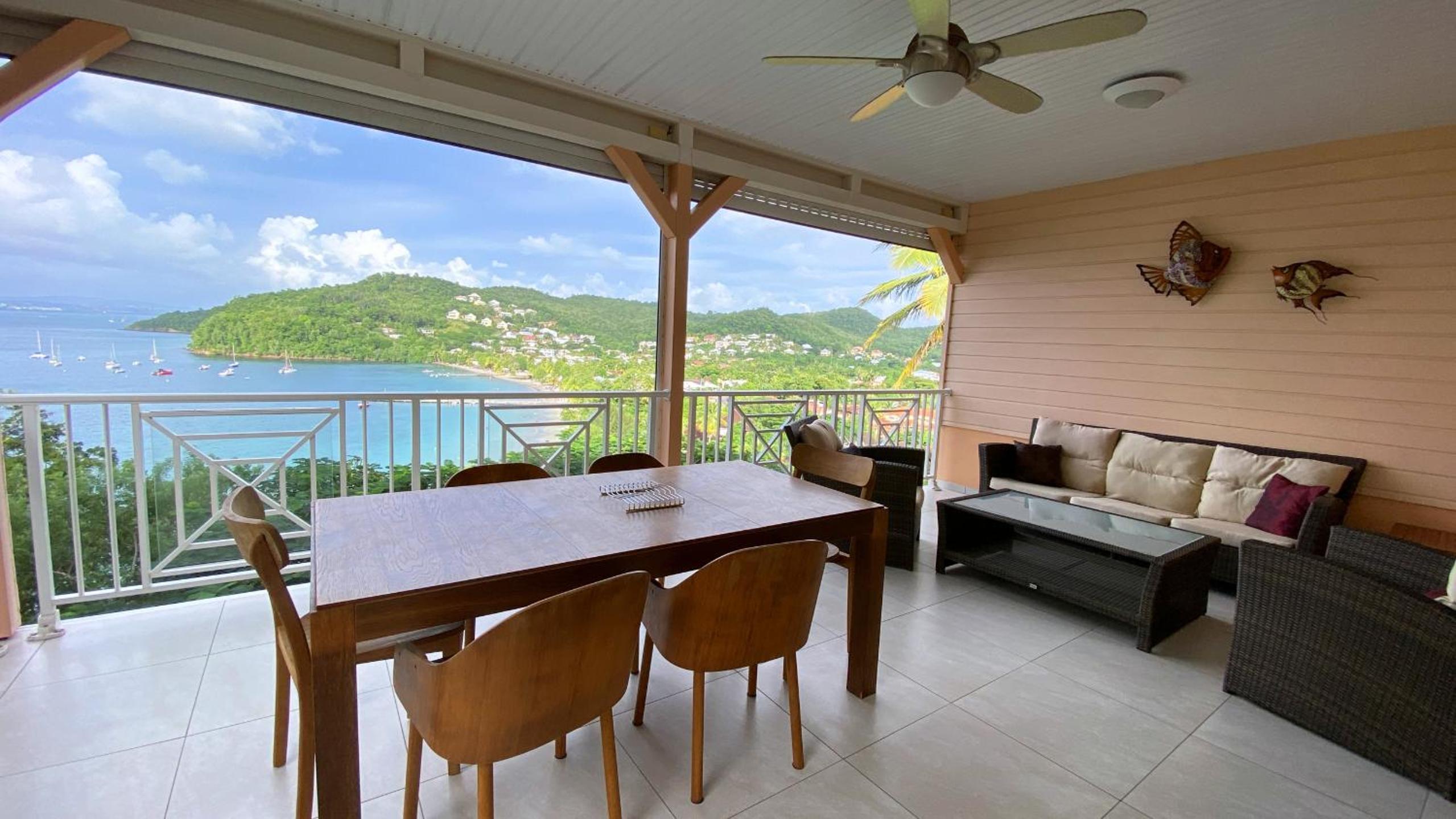 Three-Bedroom Villa photo 2
