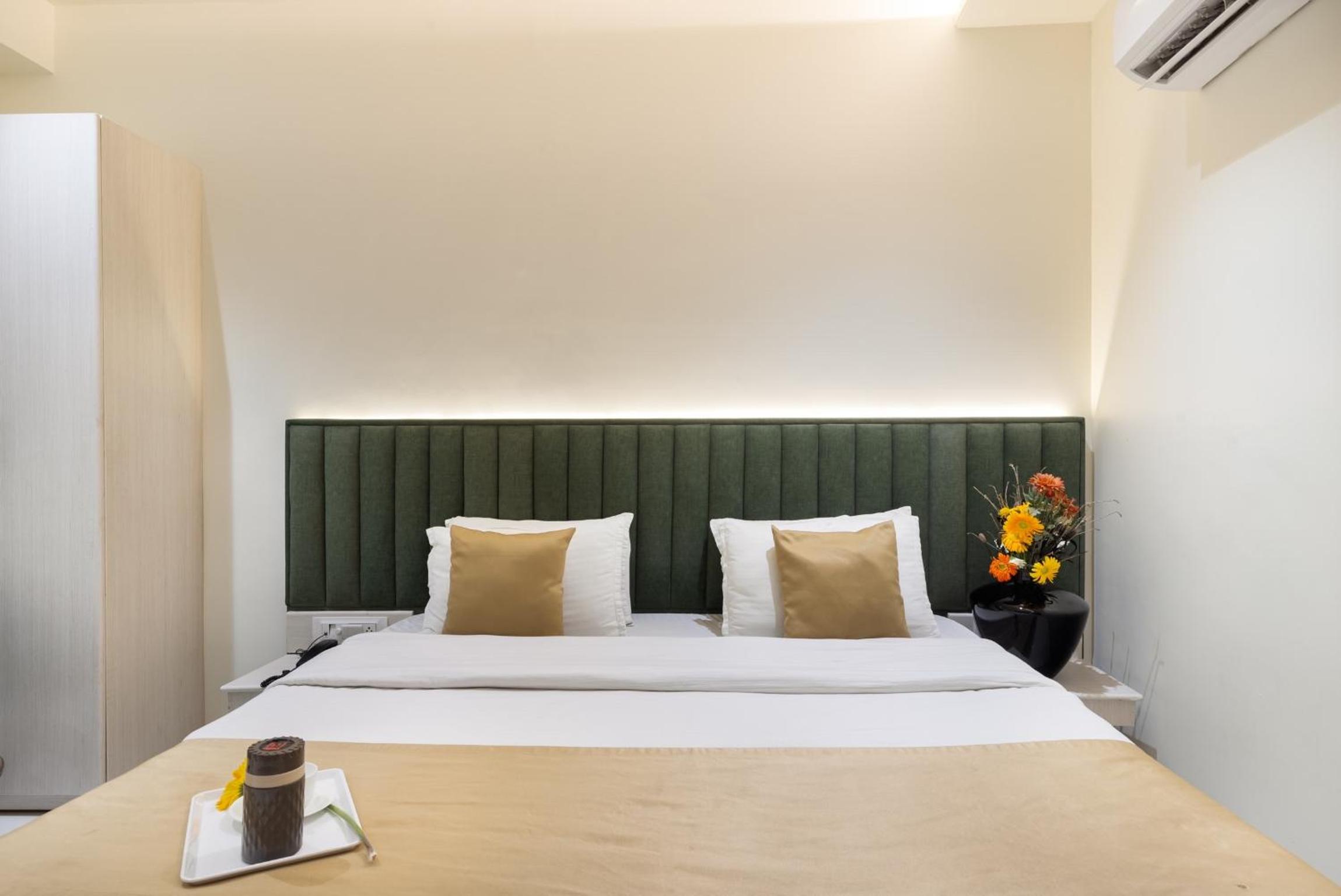 Deluxe Room - Photo 3