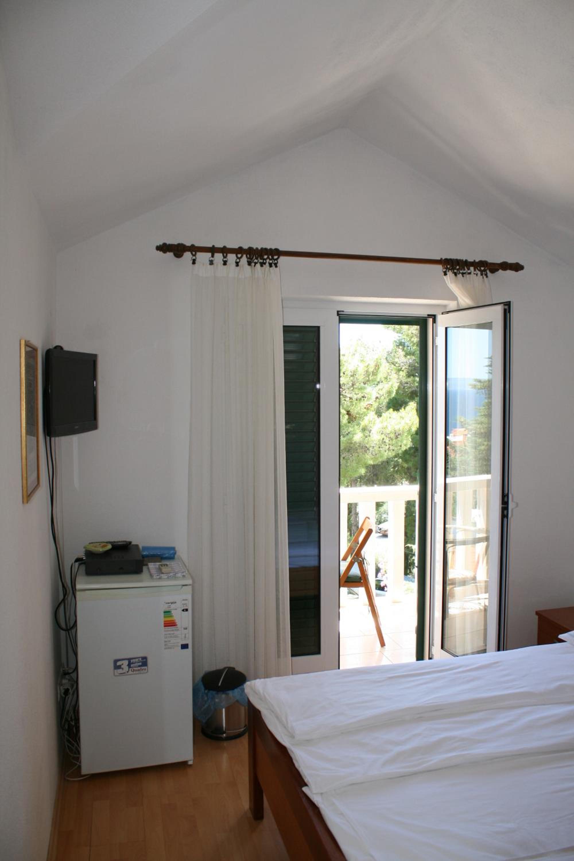 Double Room with Sea View and Balcony - Photo 8