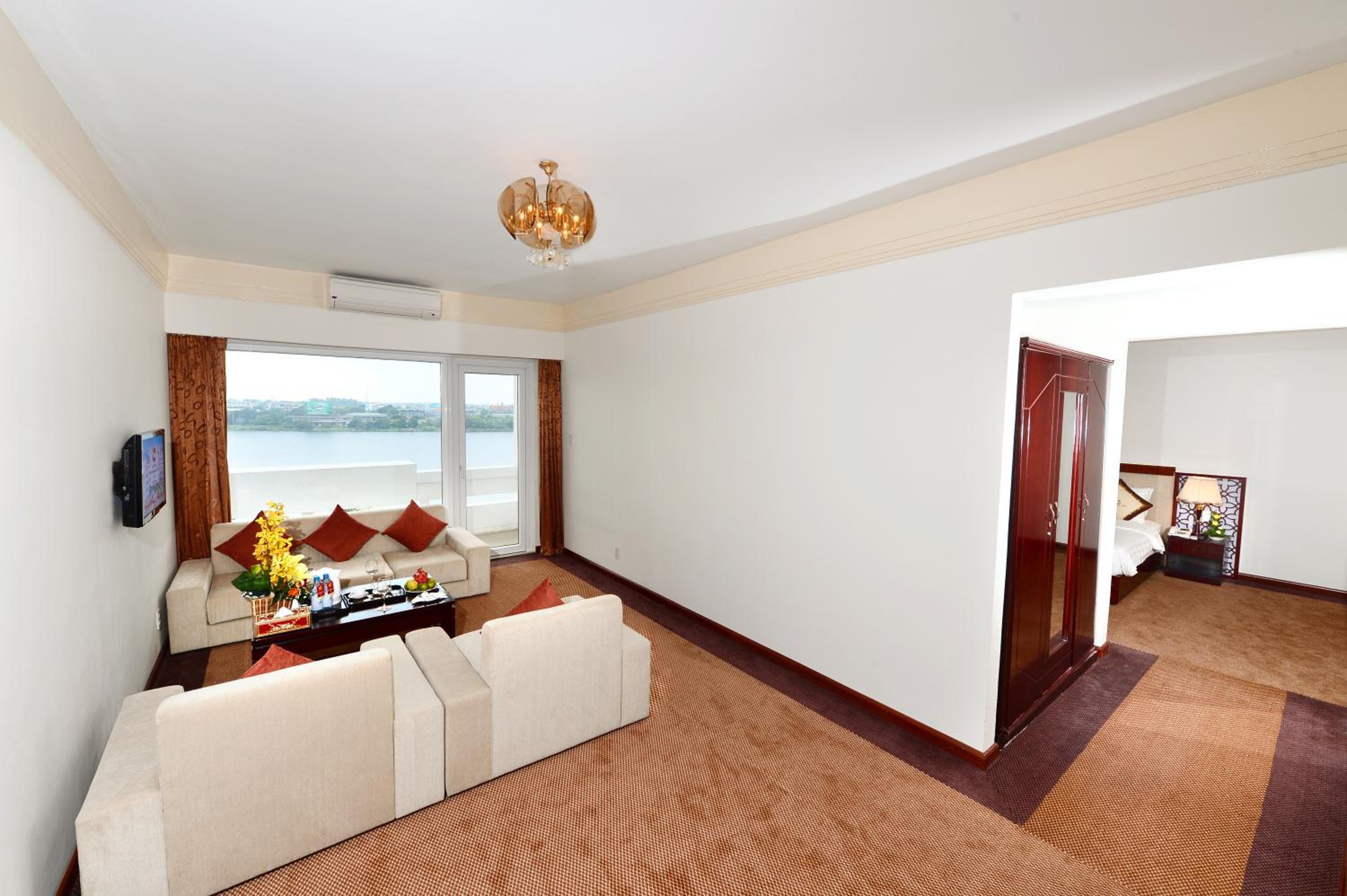 Executive Suite River View photo 3