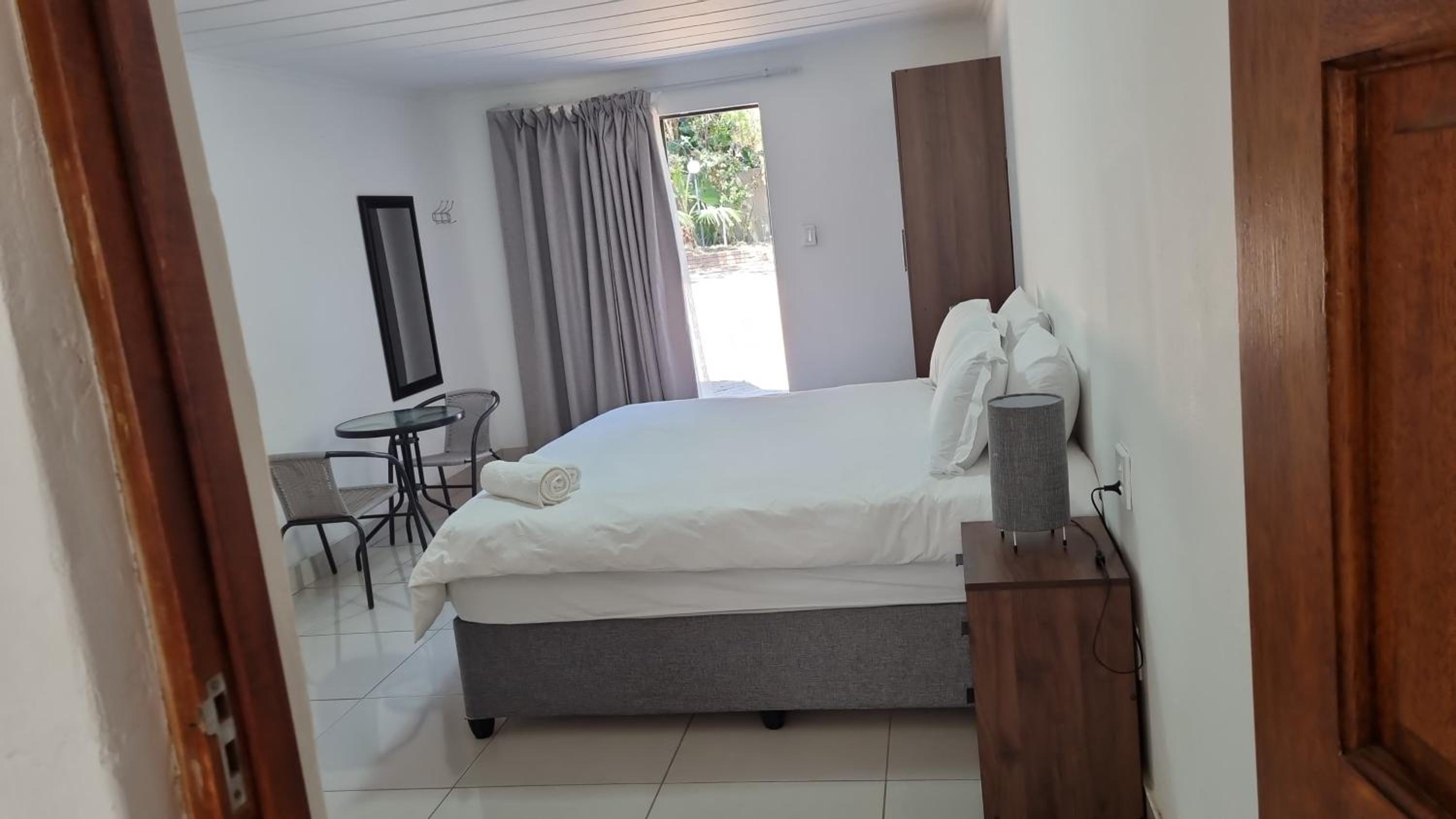 Deluxe Double or Twin Room with Garden View