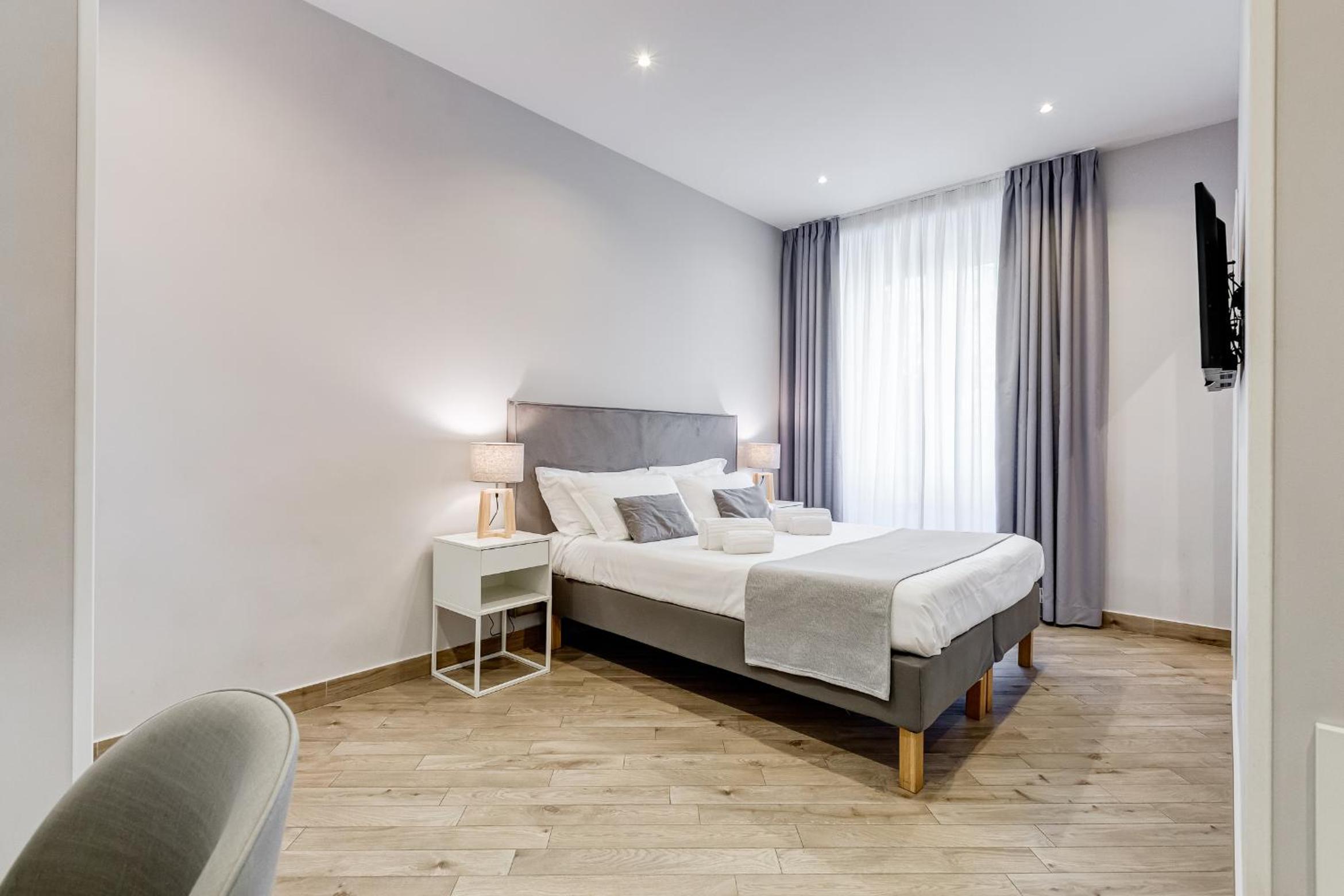 Deluxe Double or Twin Room photo 3