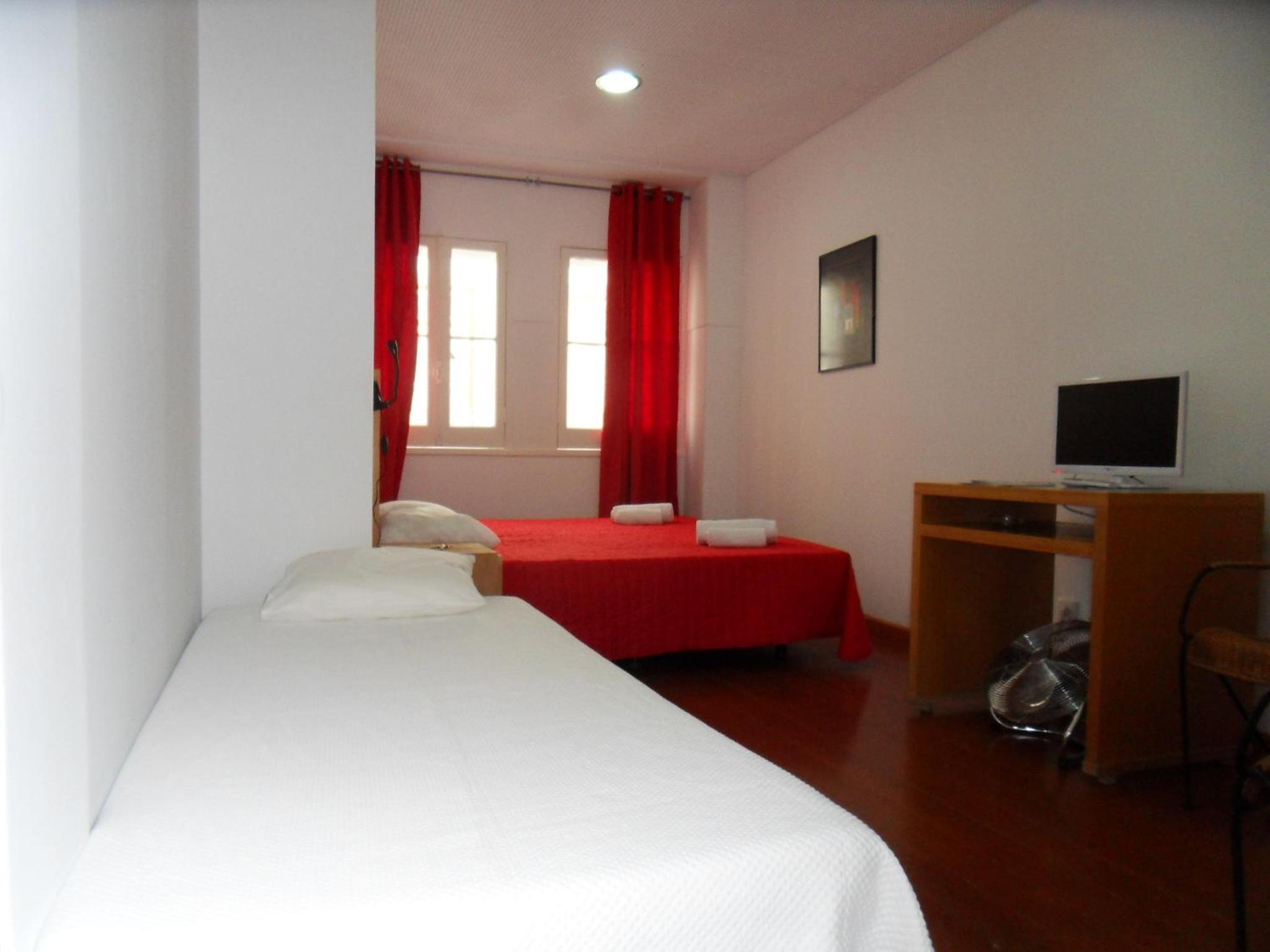 Economy Double Room photo 2