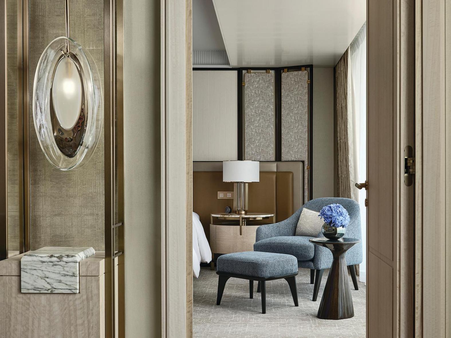 Sands Suite Life - Sands Premier Suite King Garden View