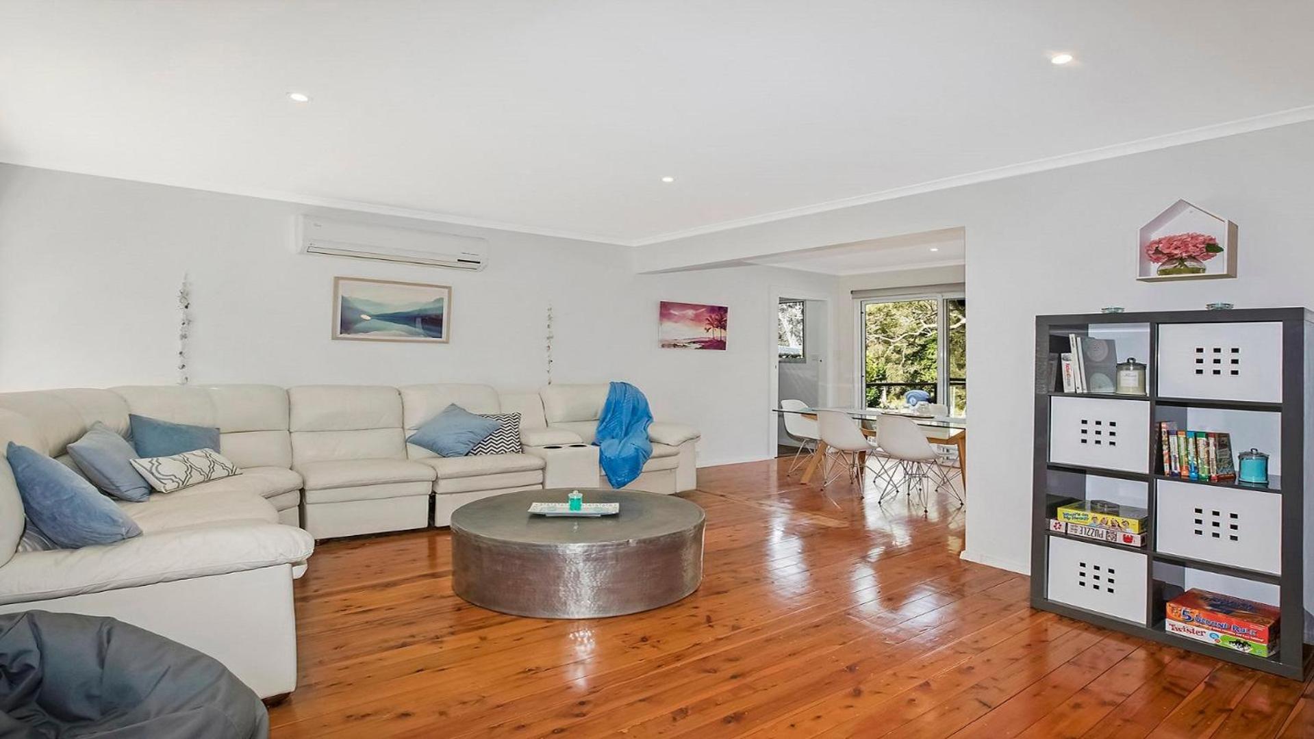 Four-Bedroom House photo 1