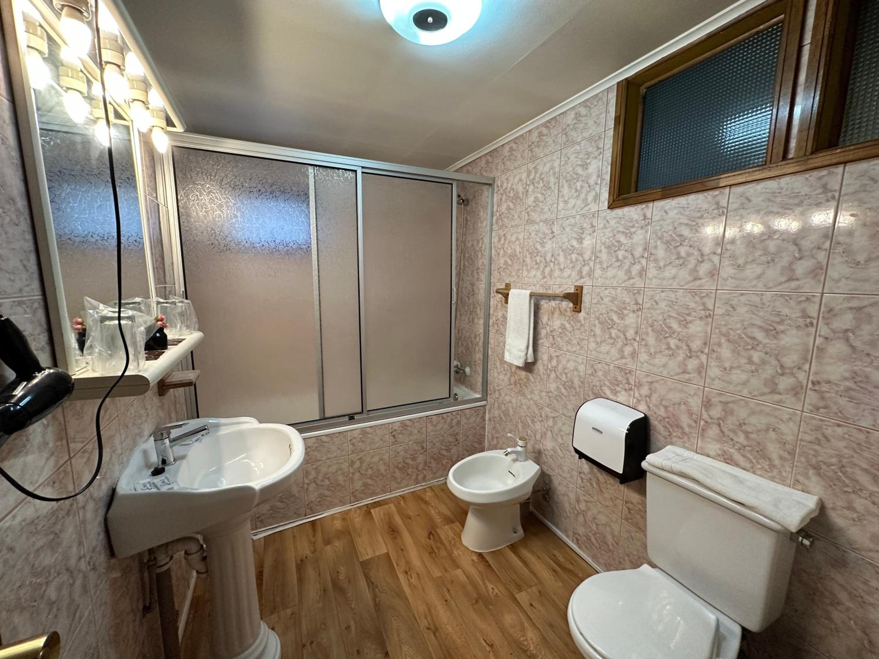 Two-Bedroom Suite photo 2