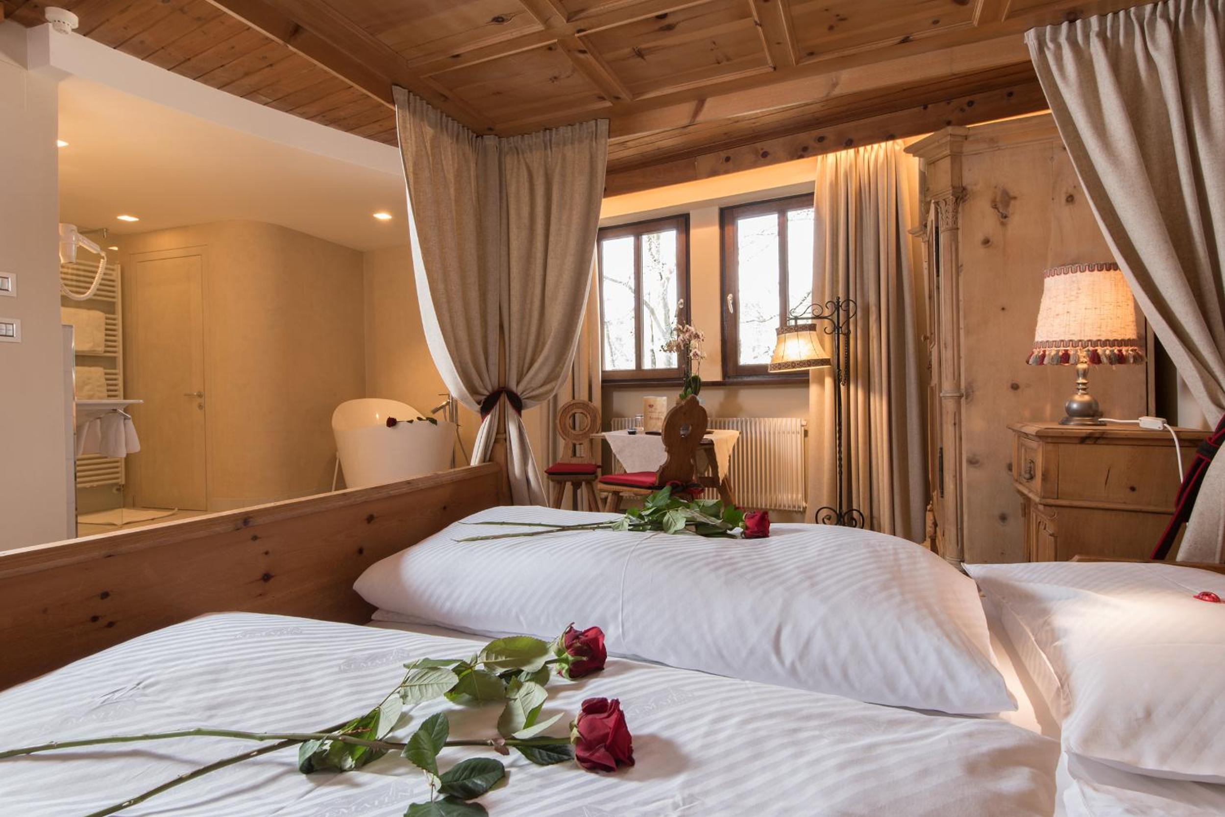 Honeymoon Suite photo 1