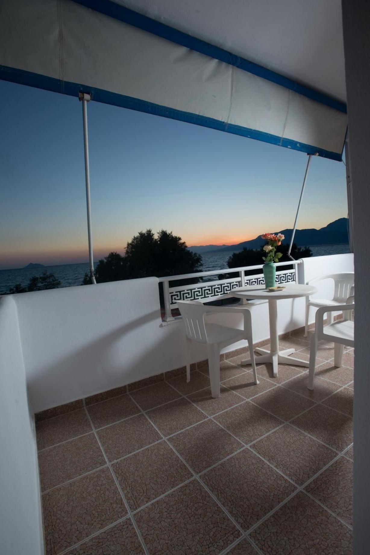 Apartment with Sea View photo 2