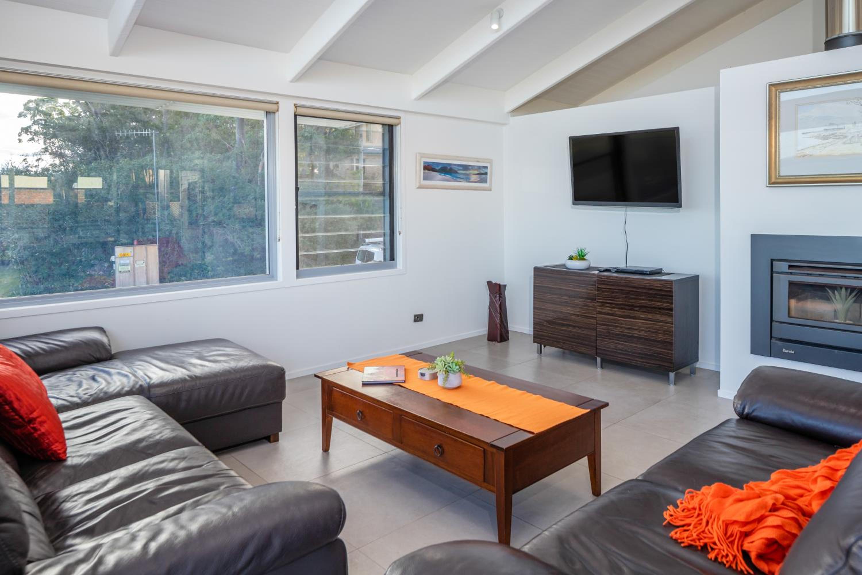 Four-Bedroom House photo 1