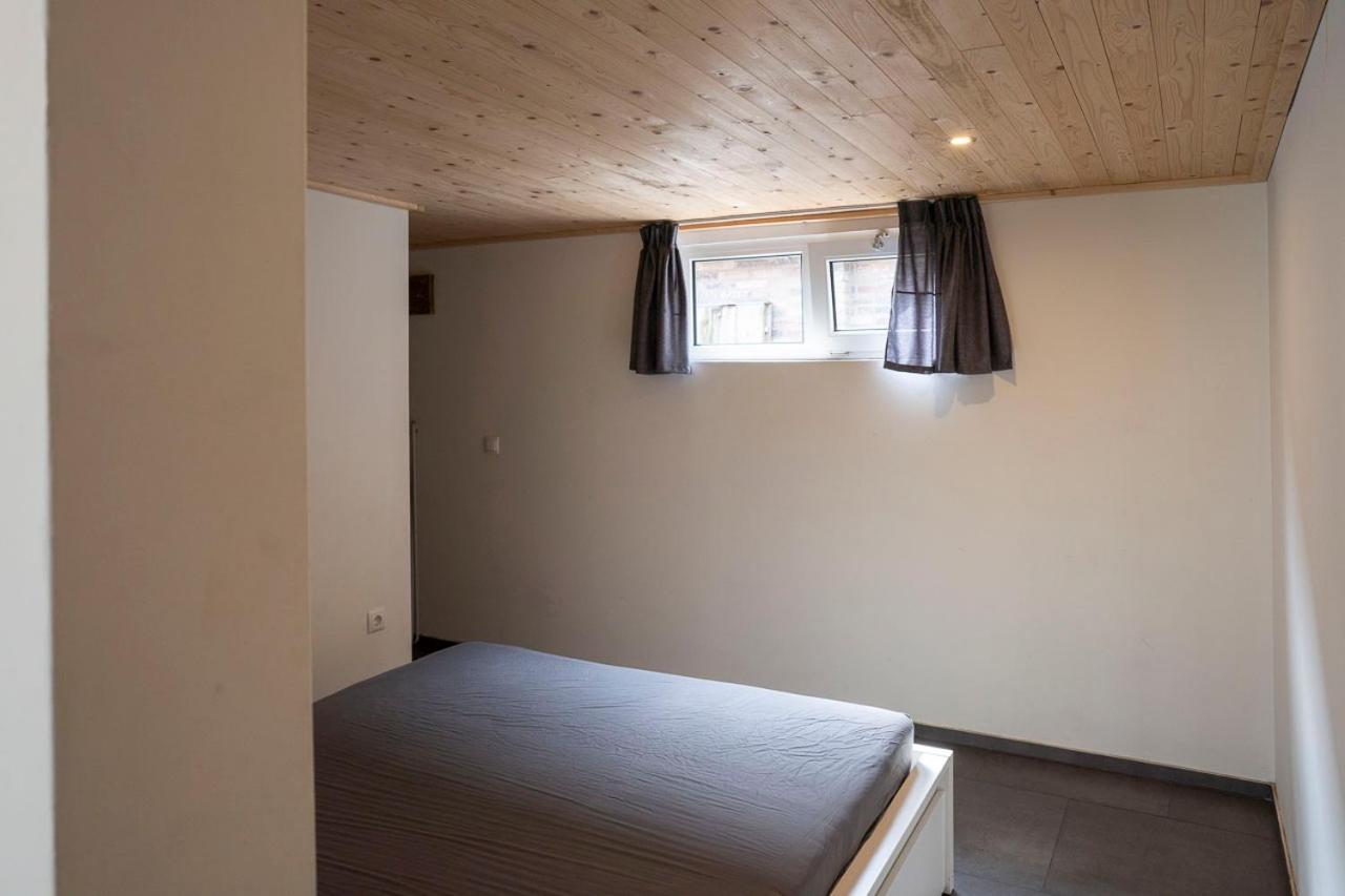 One-Bedroom House photo 1