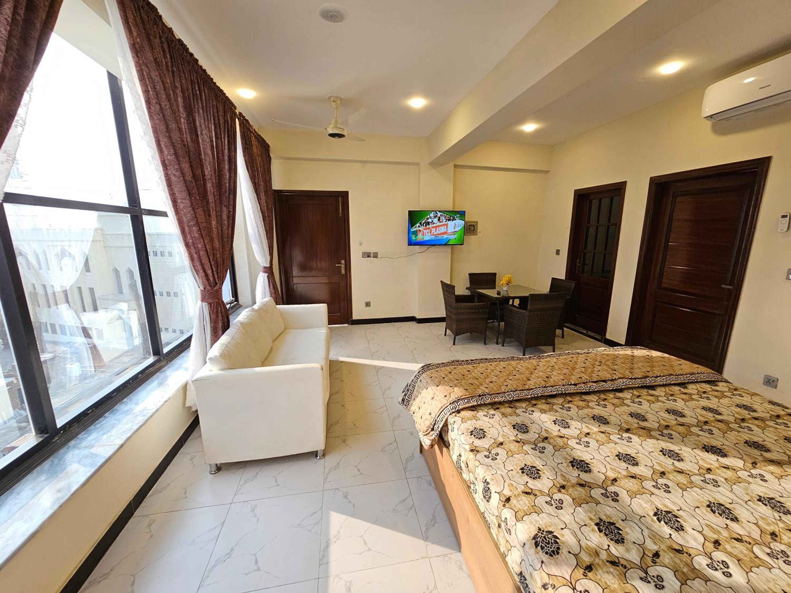 Two-Bedroom Suite photo 1