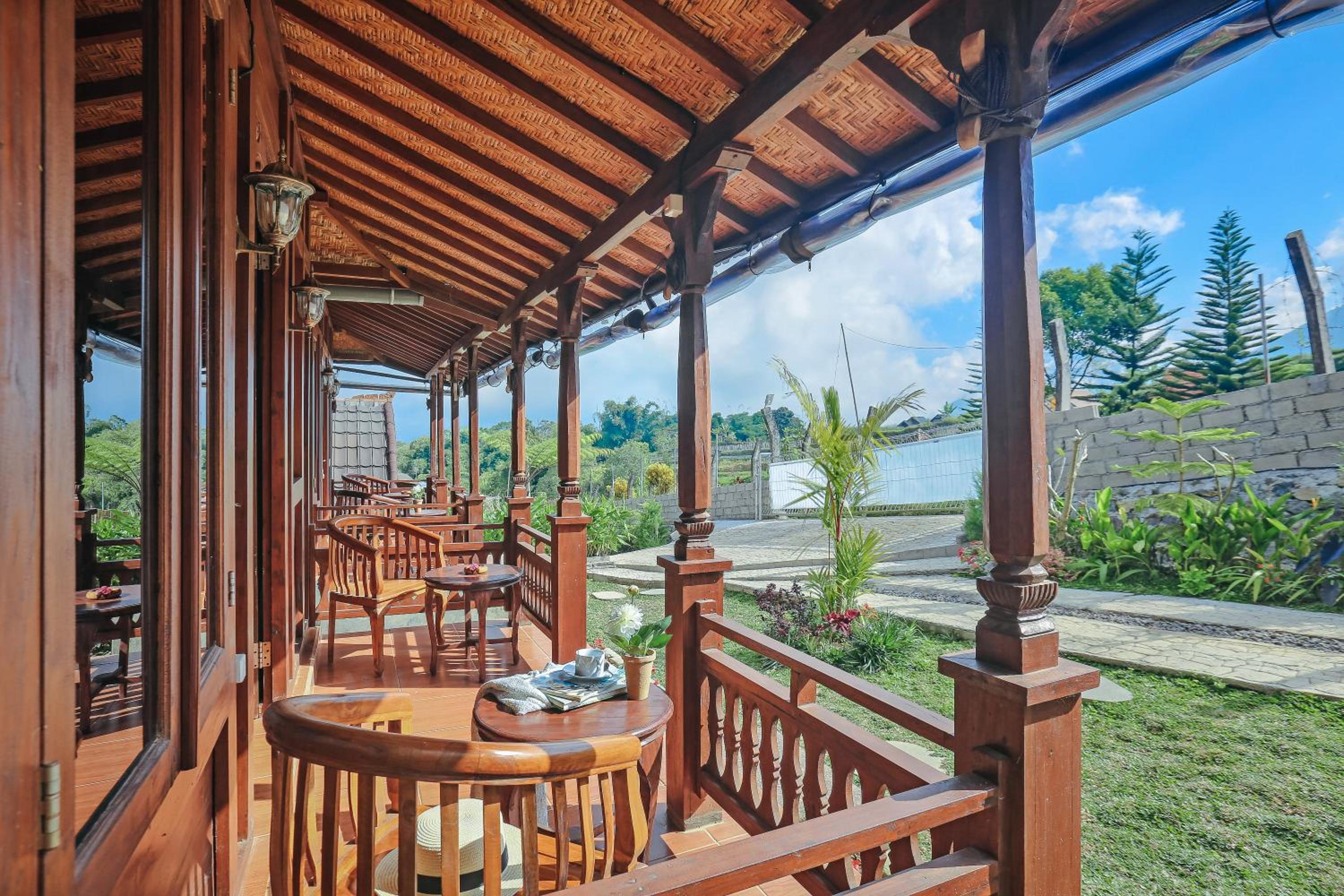 Villa photo 3