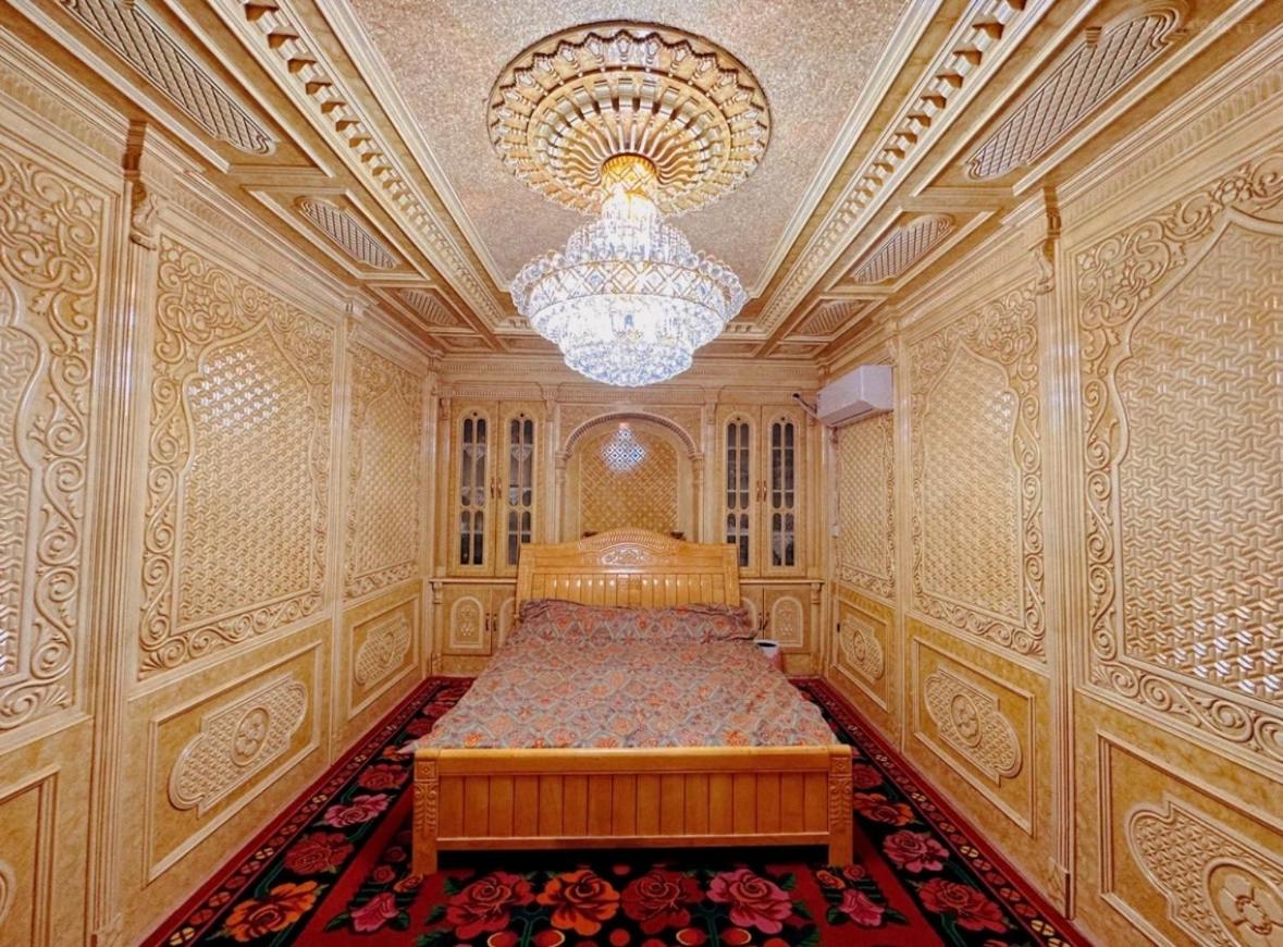 Double Room with Private Bathroom photo 1