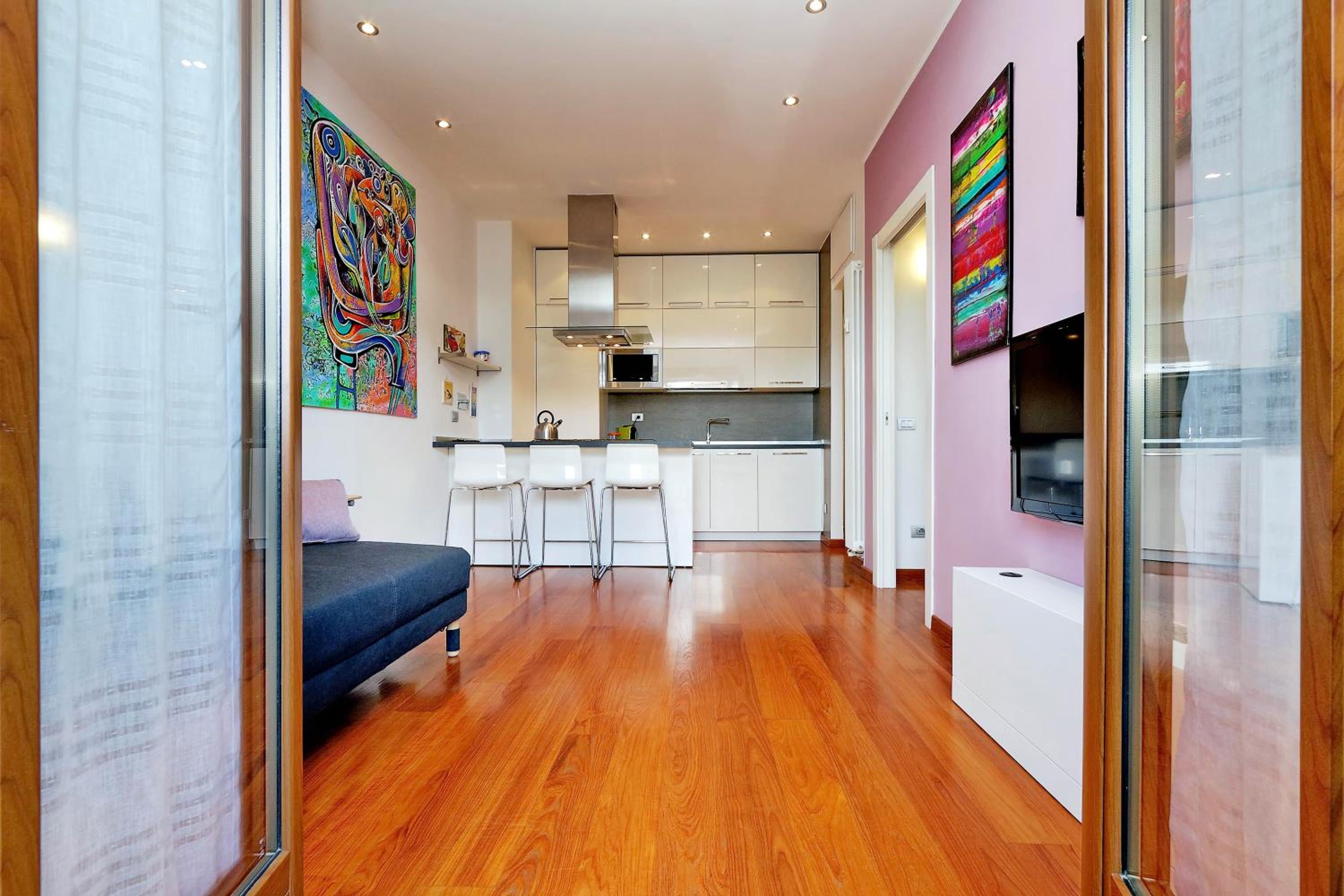 One-Bedroom Apartment