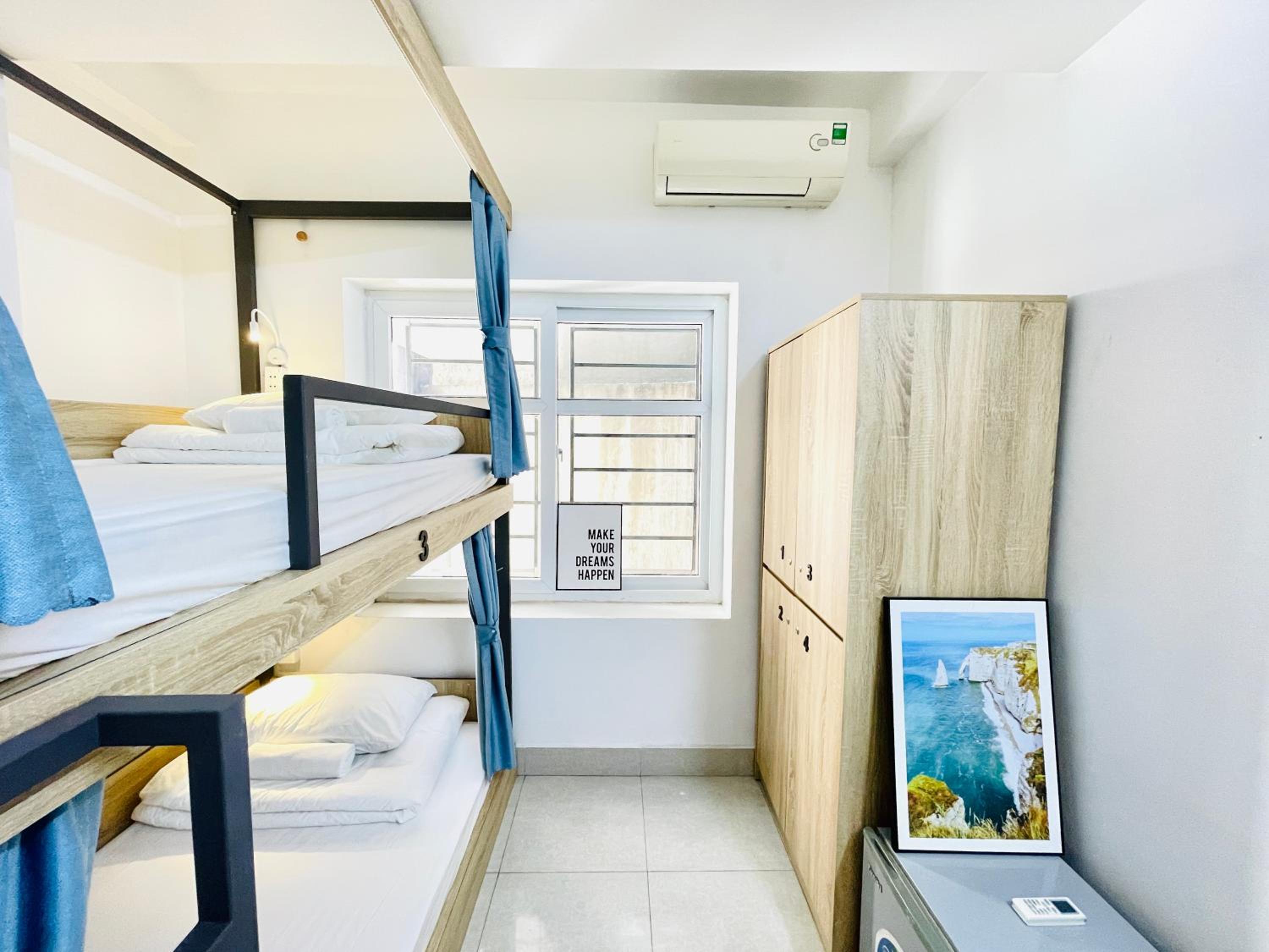 Bed in 4-Bed Female Dormitory Room photo 1
