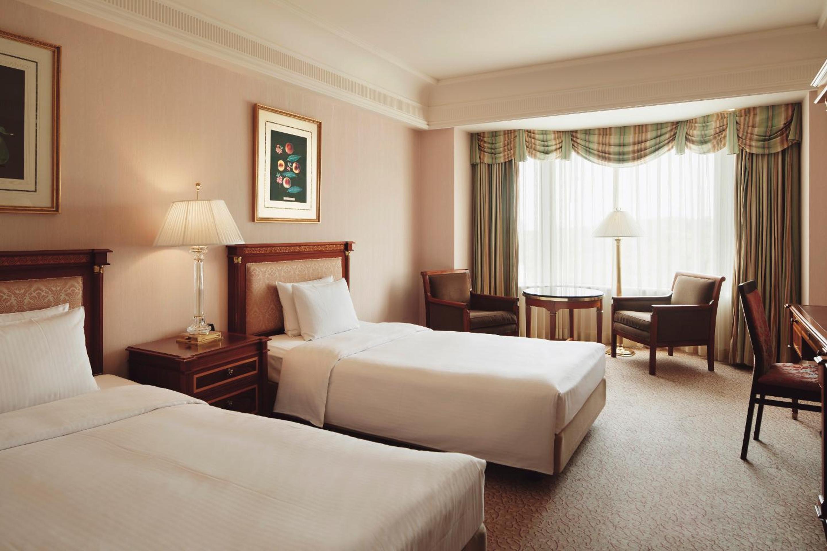 Executive Floor - Luxury Twin Room - Non-Smoking - Free access to gym & pool with breakfast