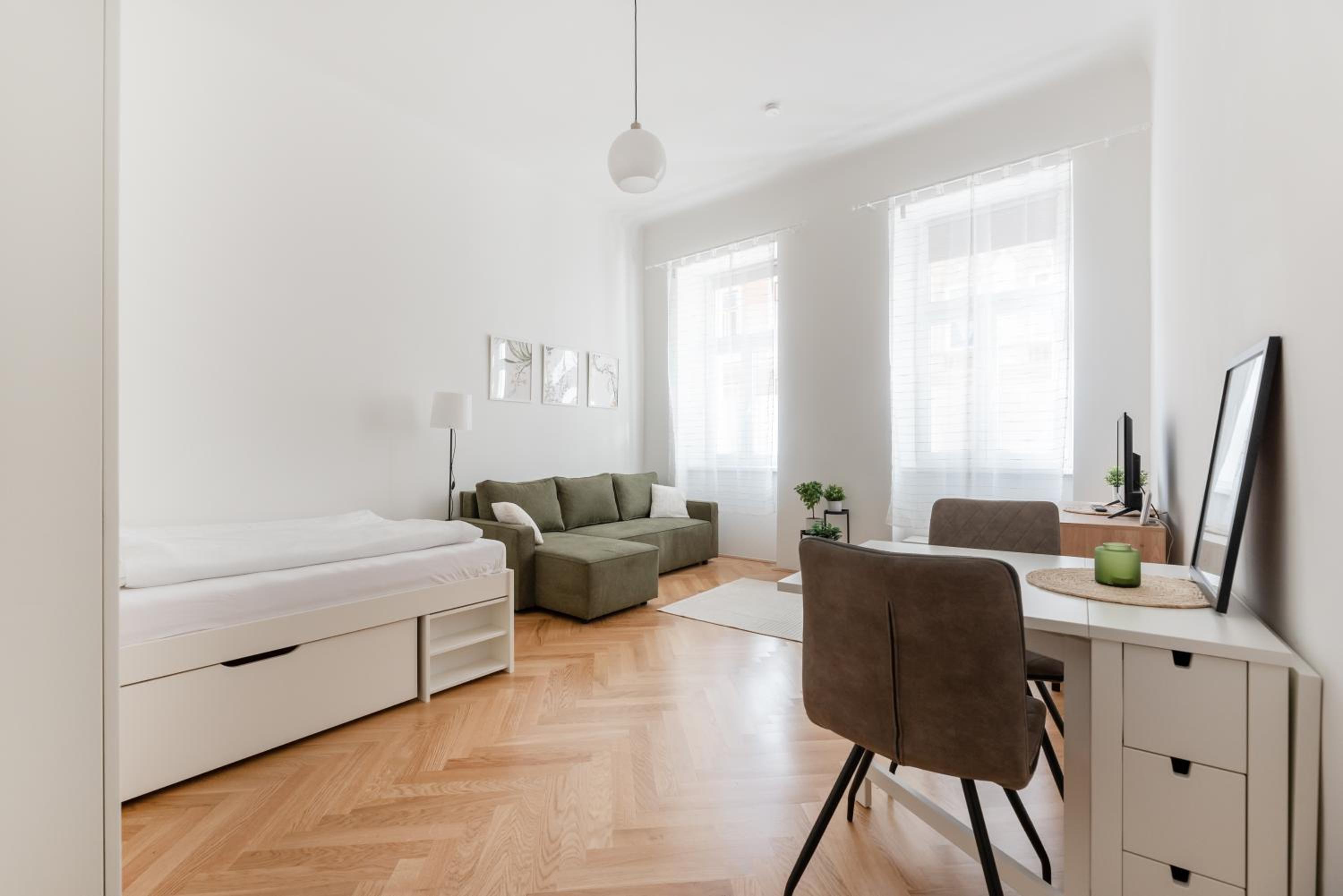 One-Bedroom Apartment