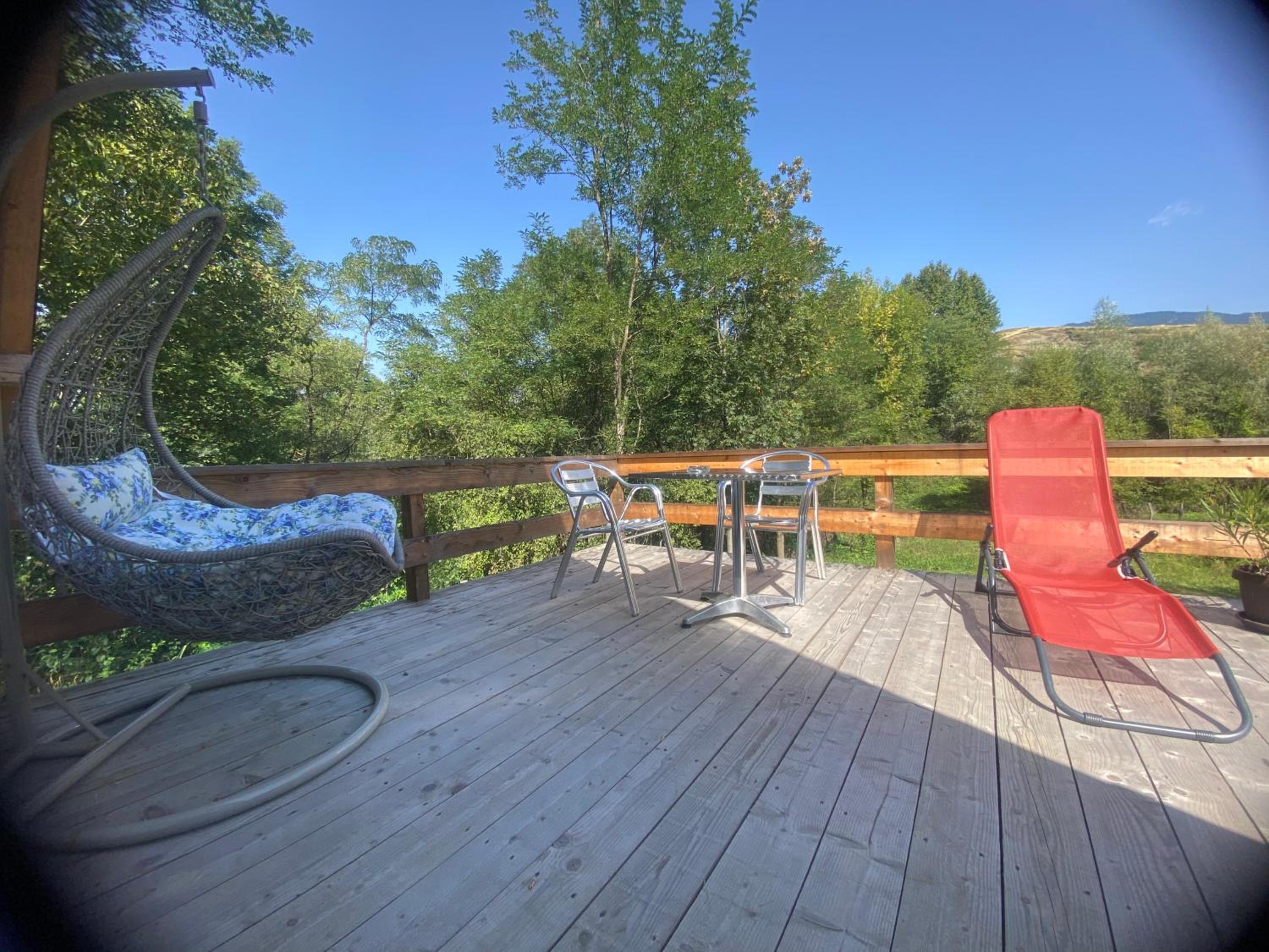 Superior Chalet - Photo 2
