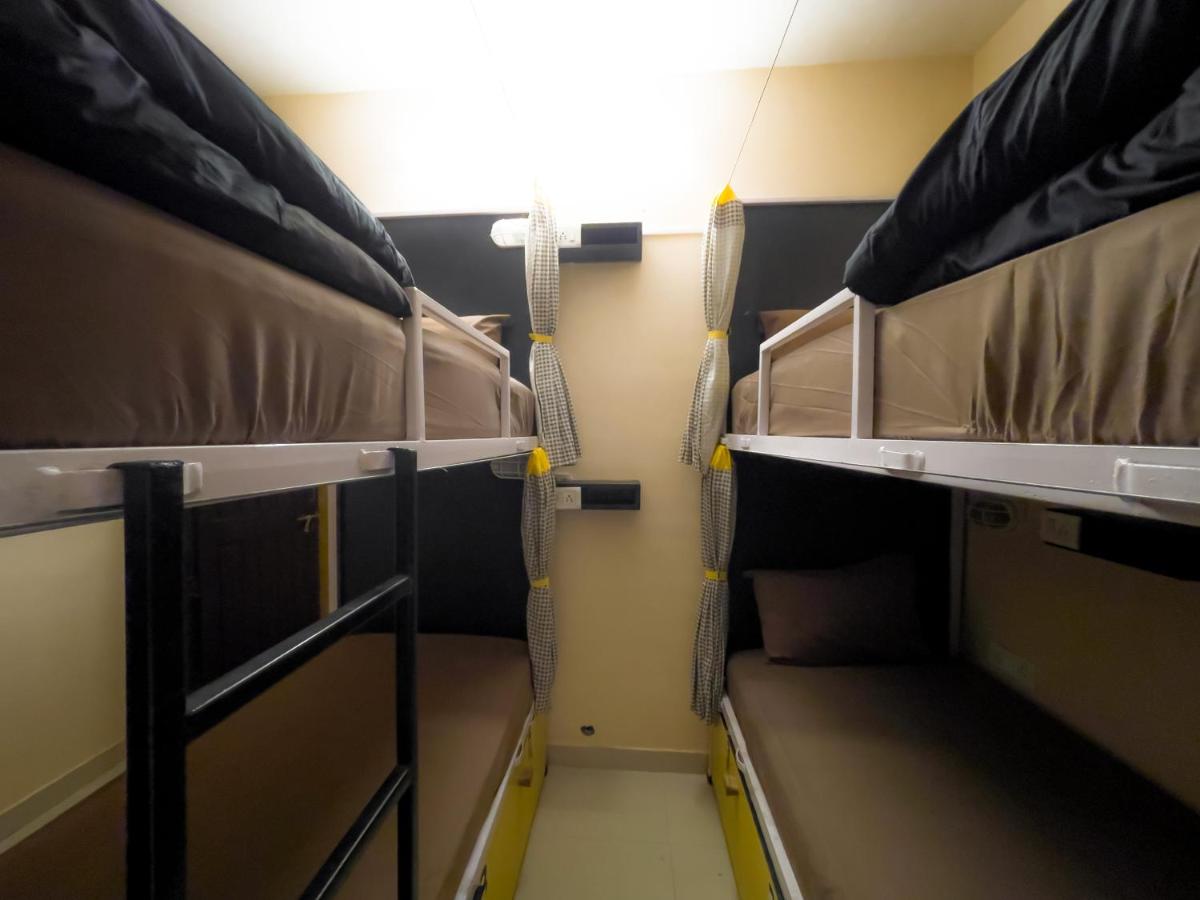 Bed in 10-Bed Mixed Dormitory Room photo 3