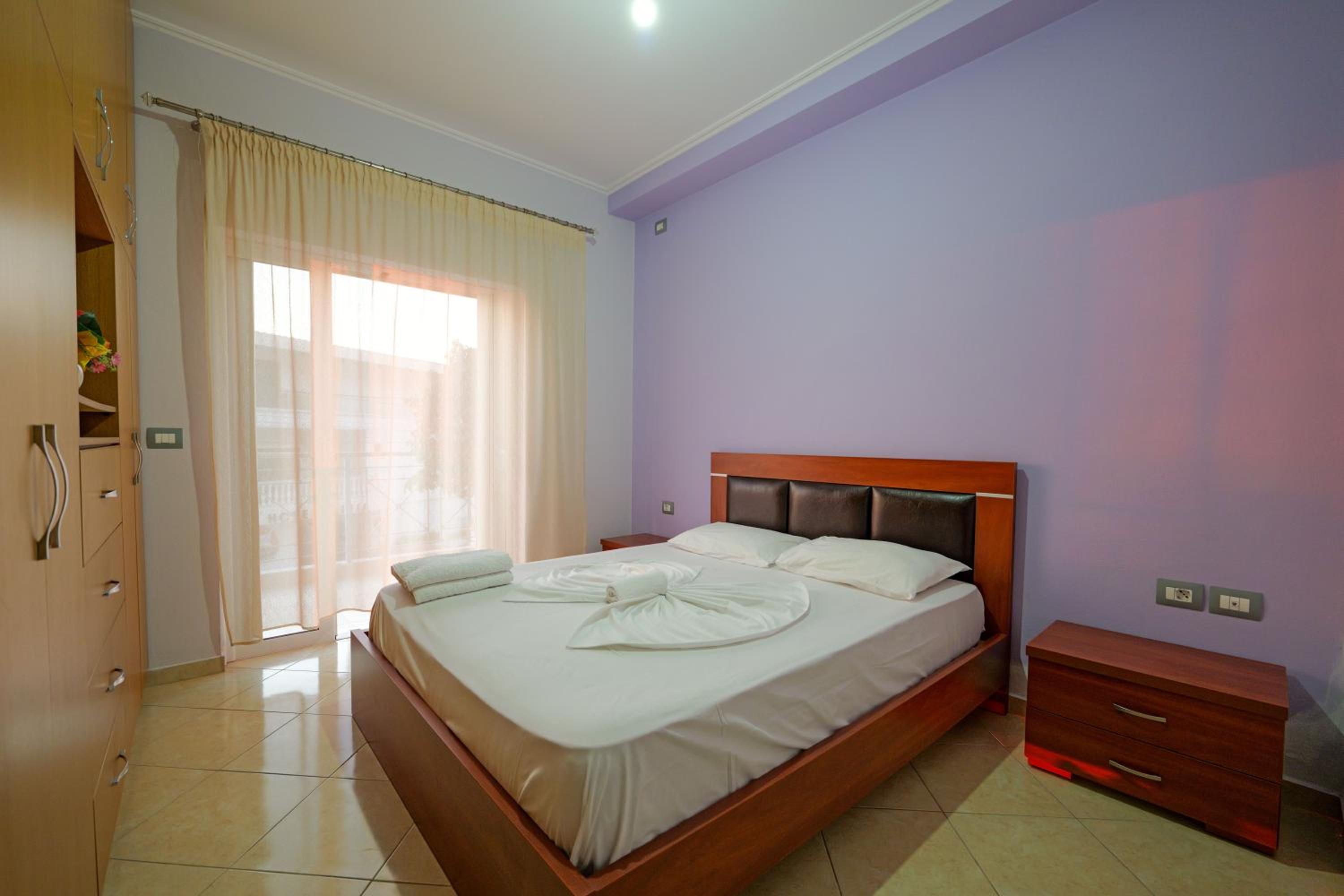 One-Bedroom Apartment with Sea View photo 3