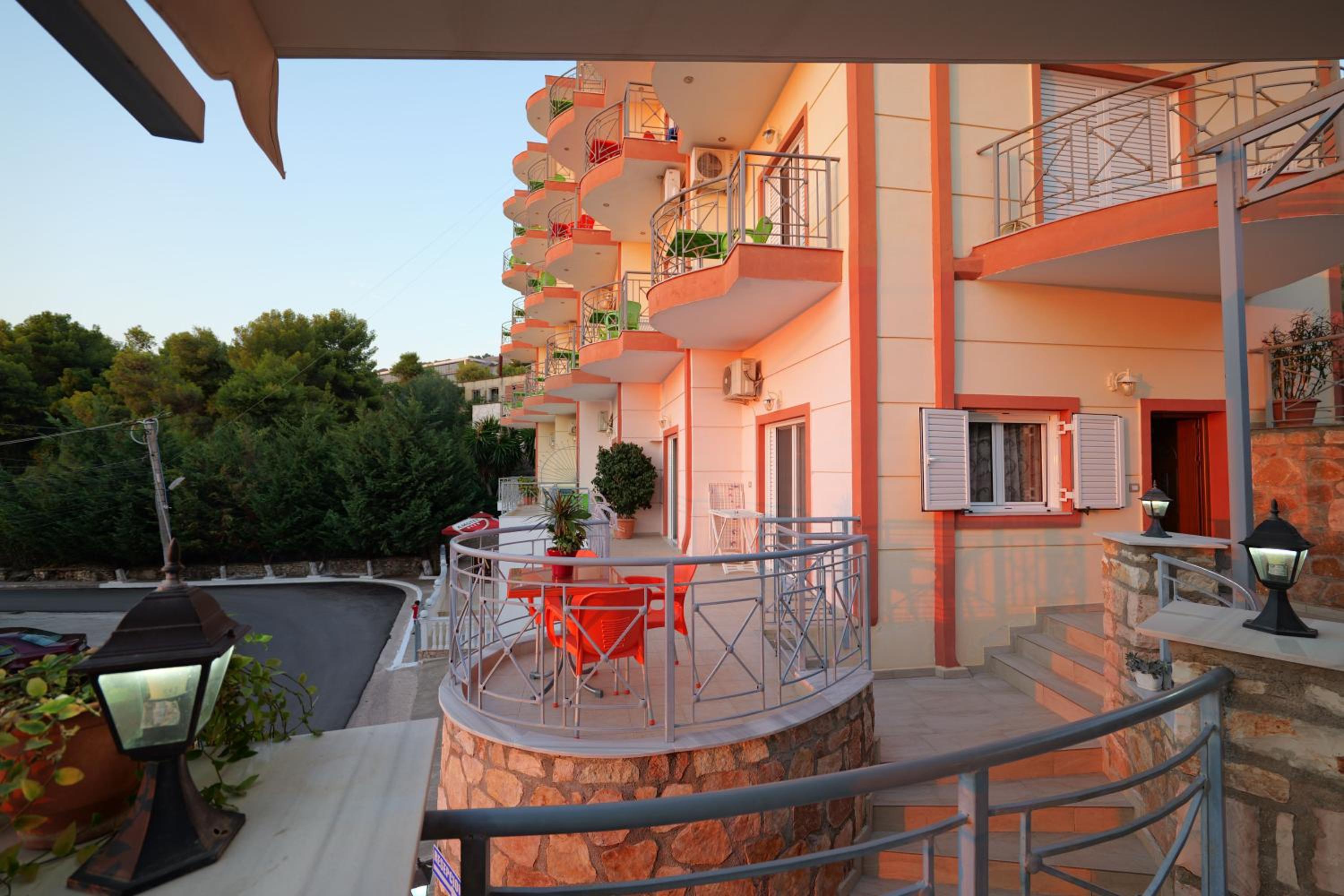 Apartment with View and Balcony photo 2