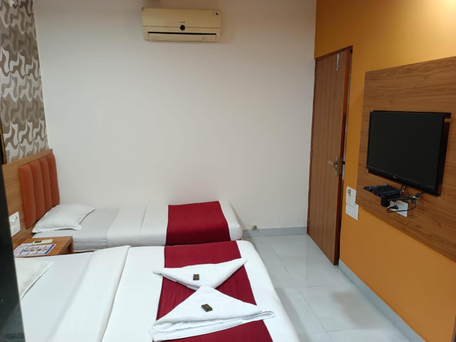 Deluxe Triple Room - Photo 17