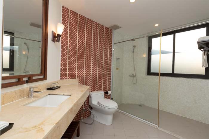 Suite with Sea View - Photo 4