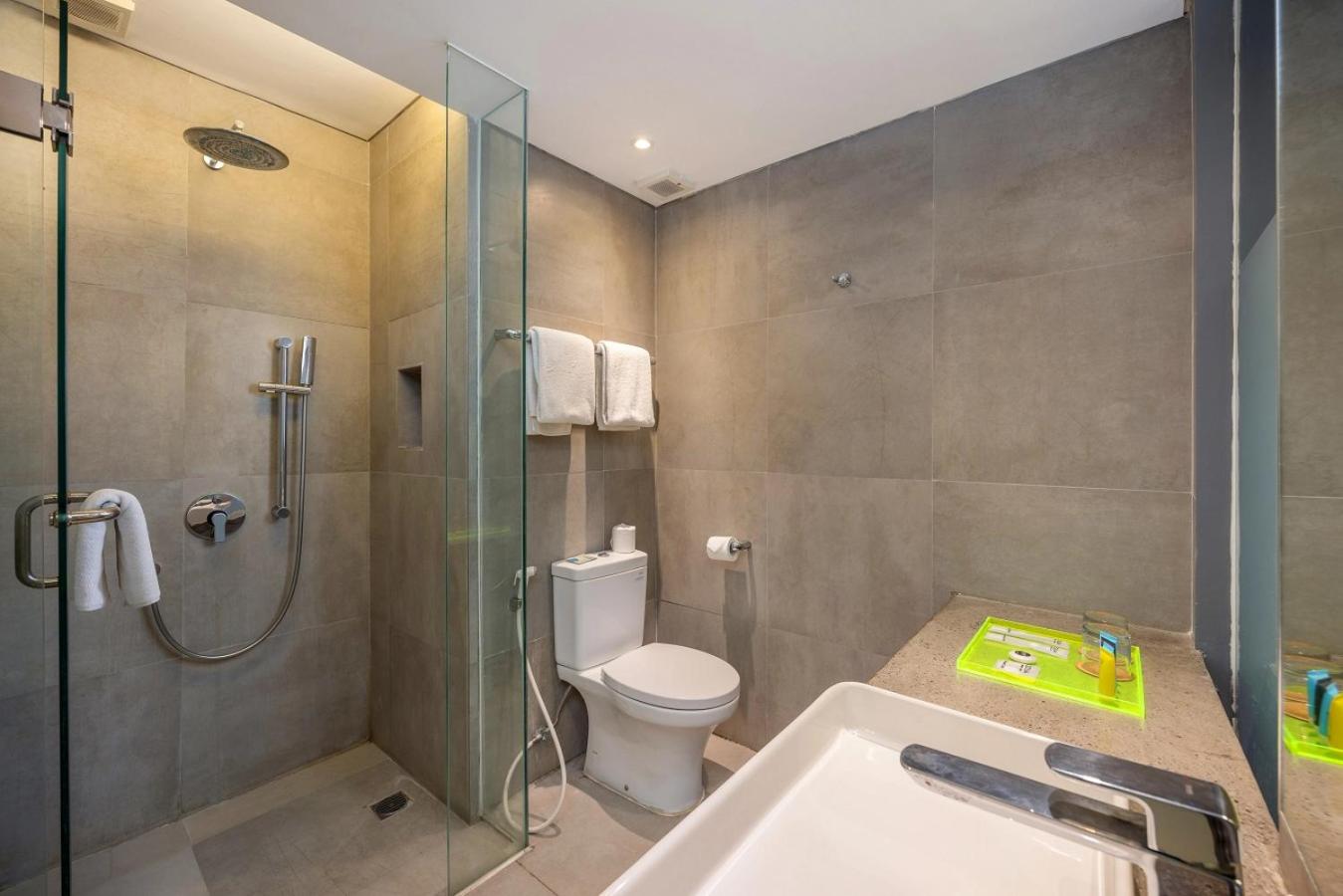 Special Offer - Solia Two Premiere Room (Not Connecting and Not Adjoining)