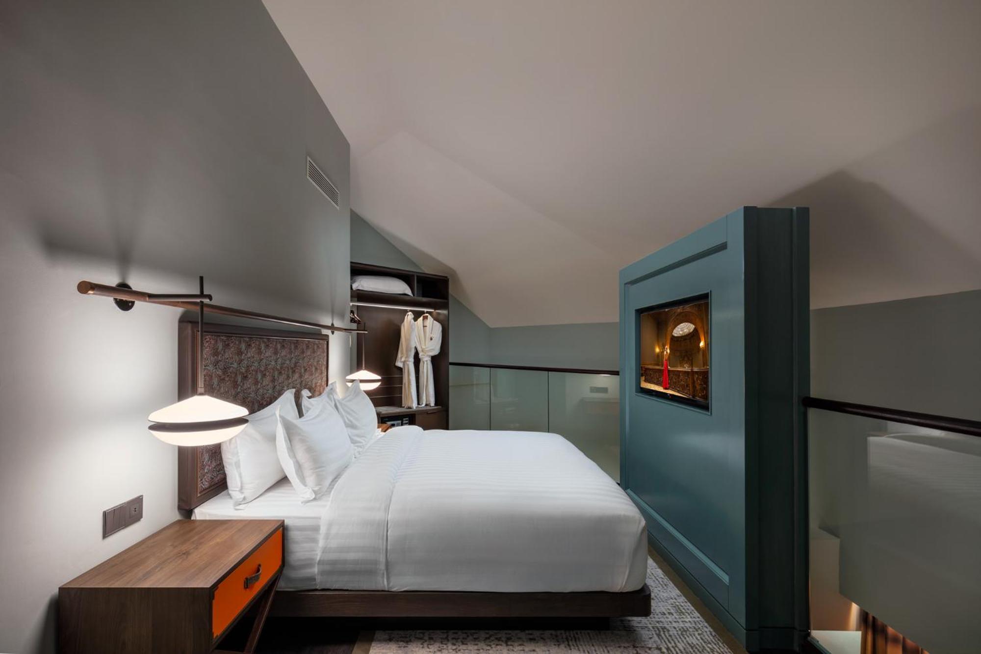 Heritage Suite – Executive Lounge Privileges (Free-Flow Wine | 5PM–7PM, Until 31 July) - Photo 4