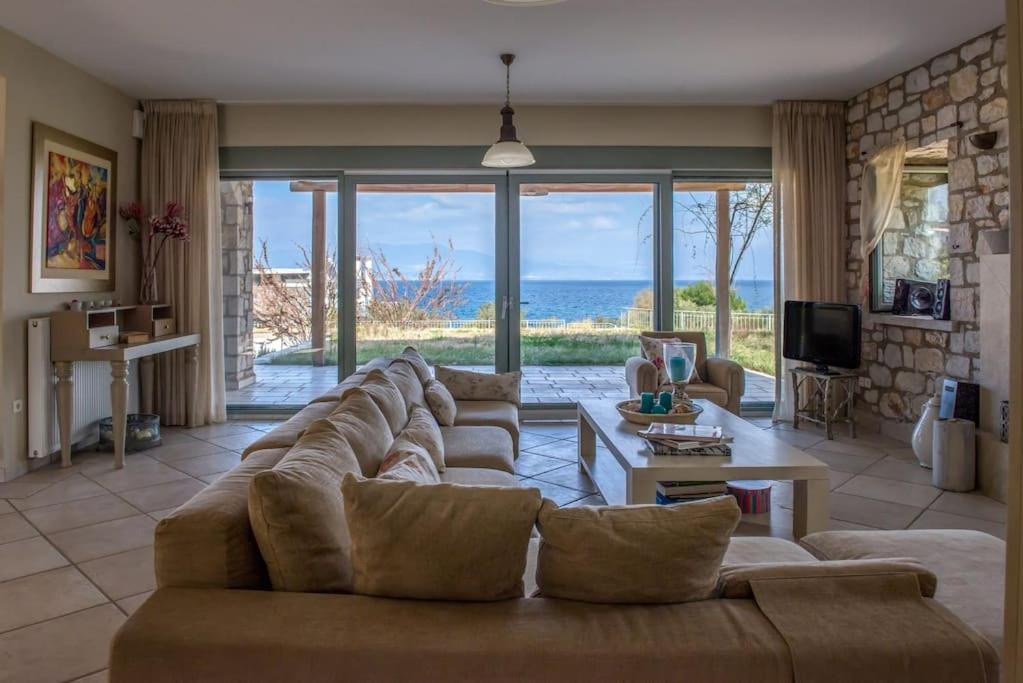 Villa photo 3